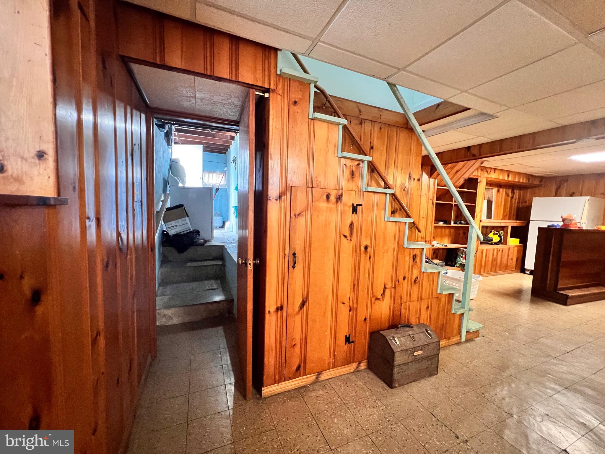 FOX CHASE - Residential