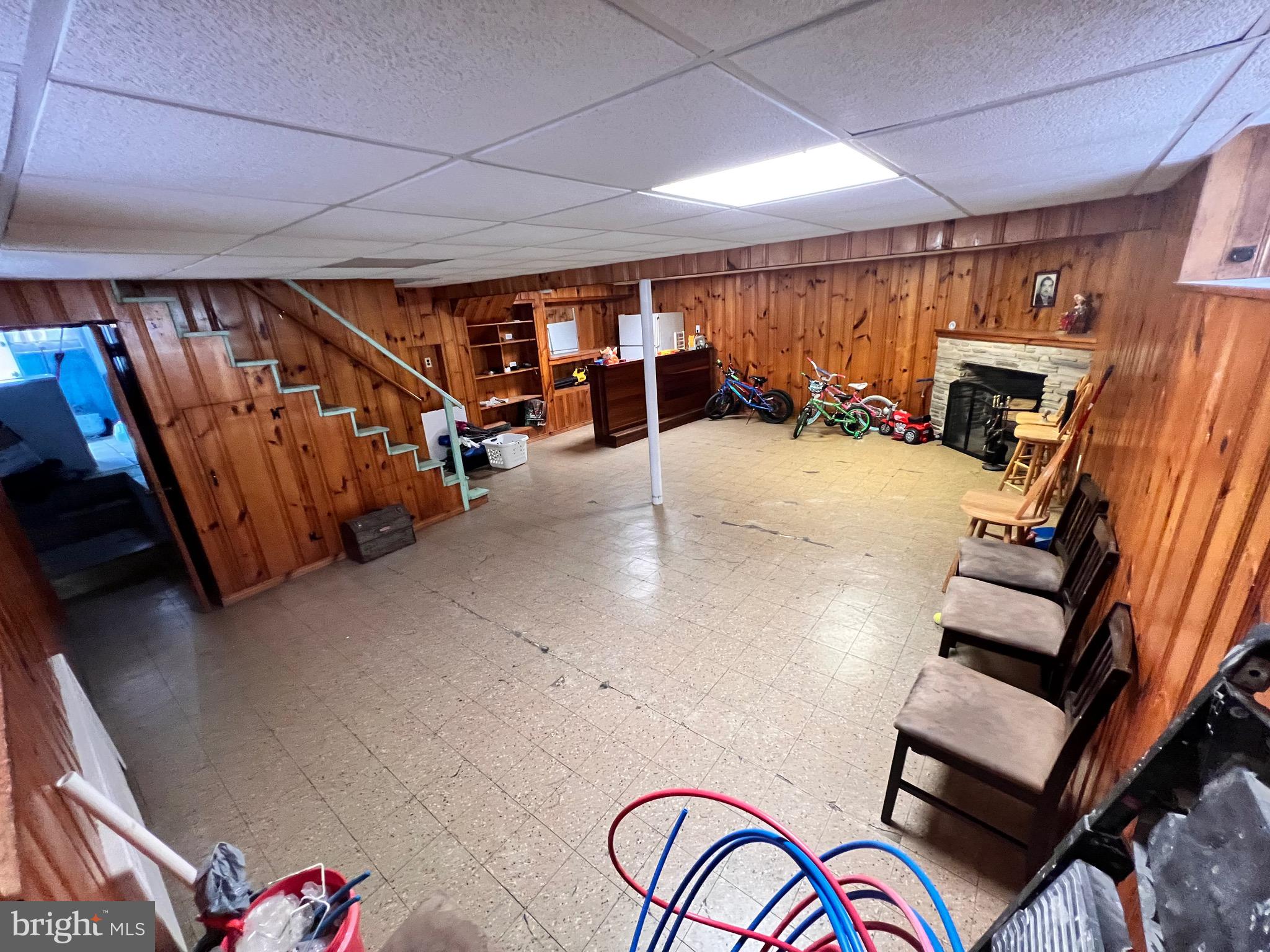 FOX CHASE - Residential