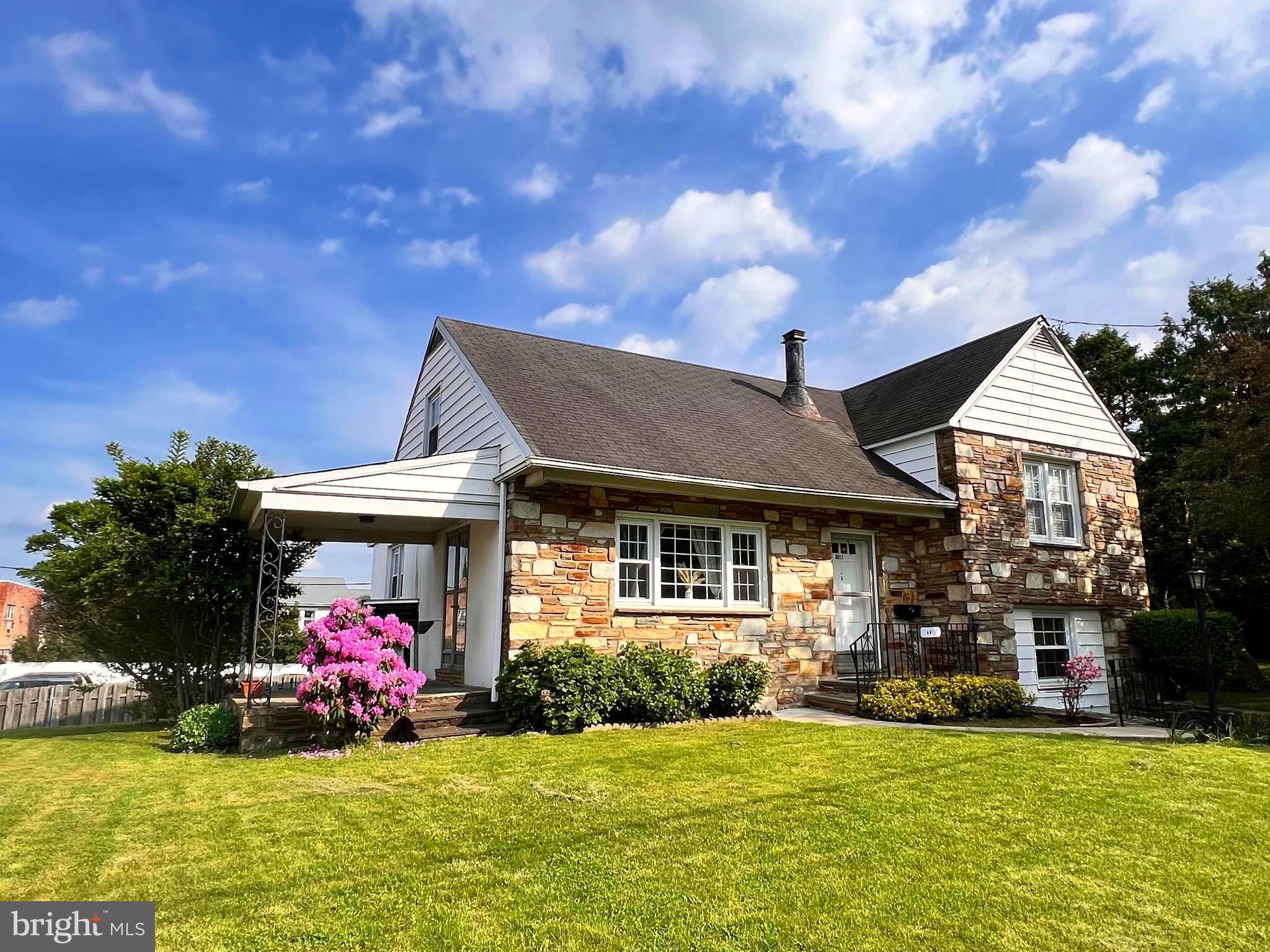 FOX CHASE - Residential