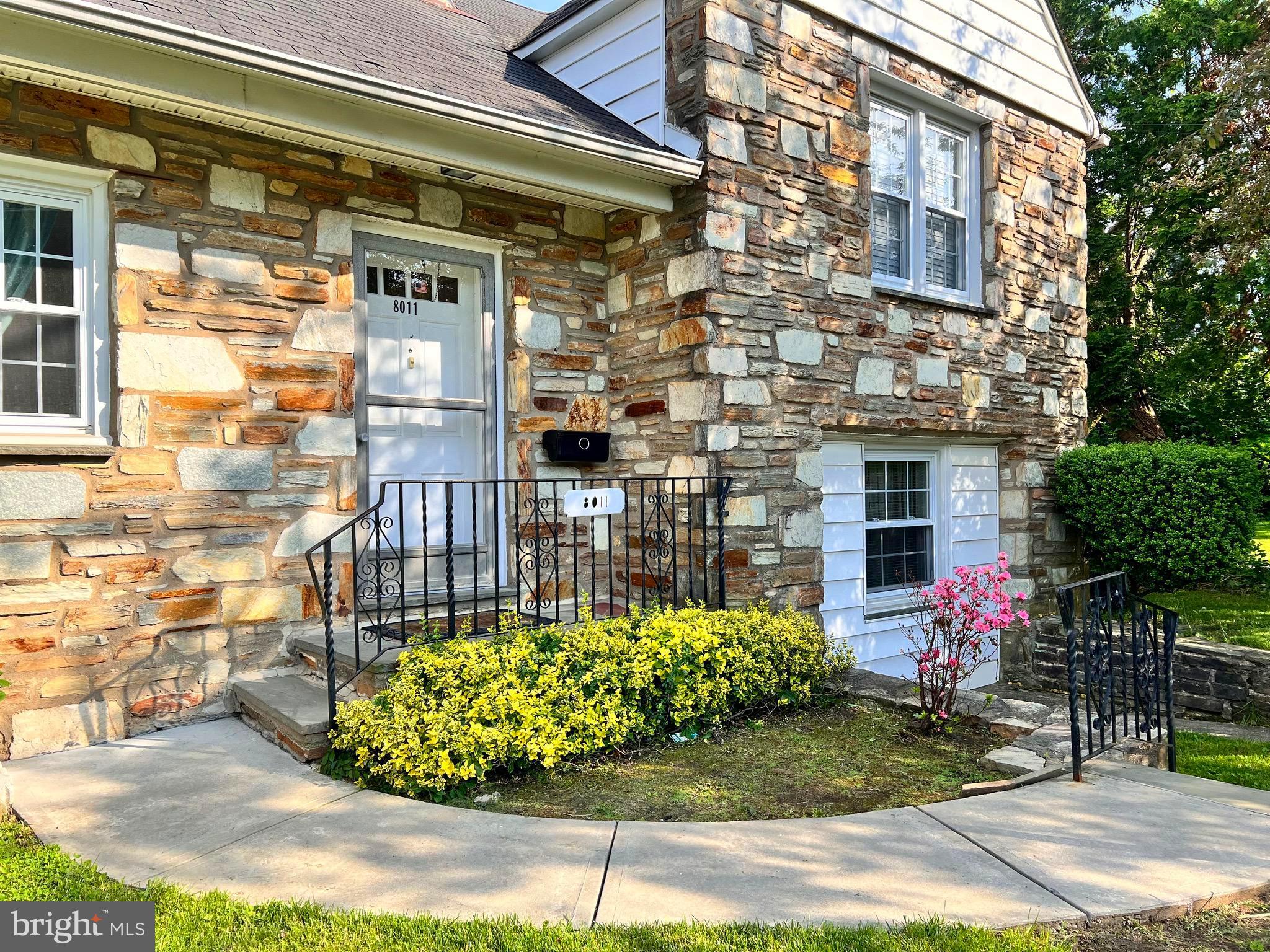 FOX CHASE - Residential