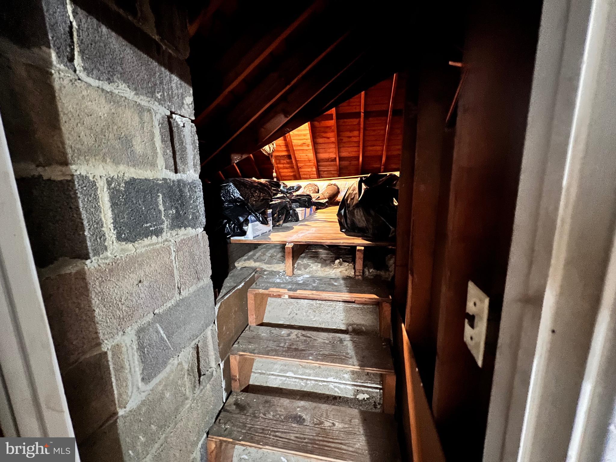 FOX CHASE - Residential