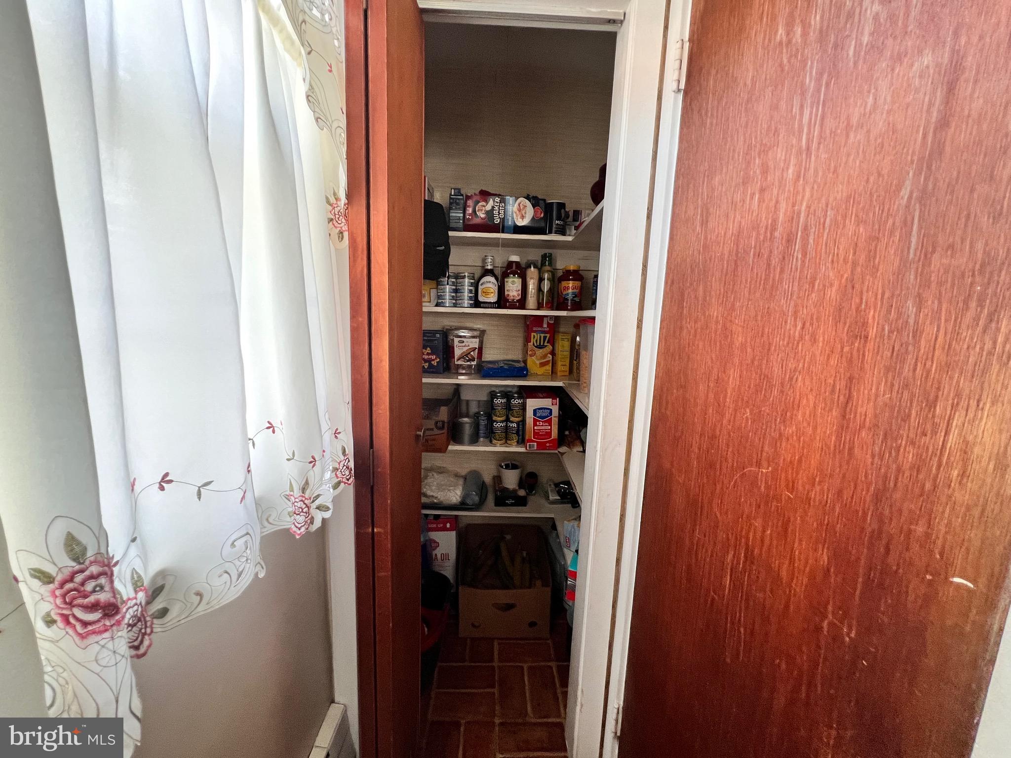 FOX CHASE - Residential