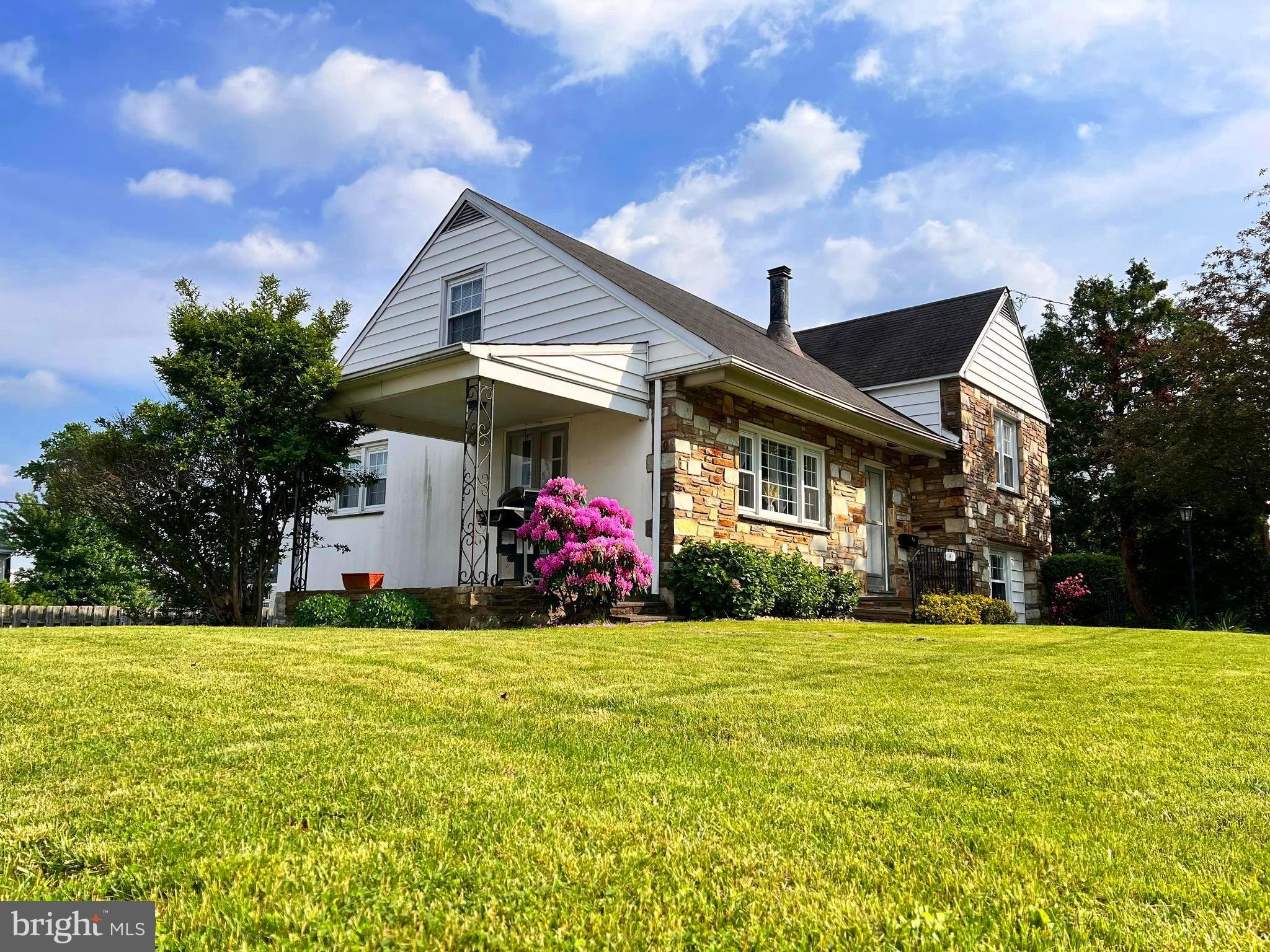 FOX CHASE - Residential