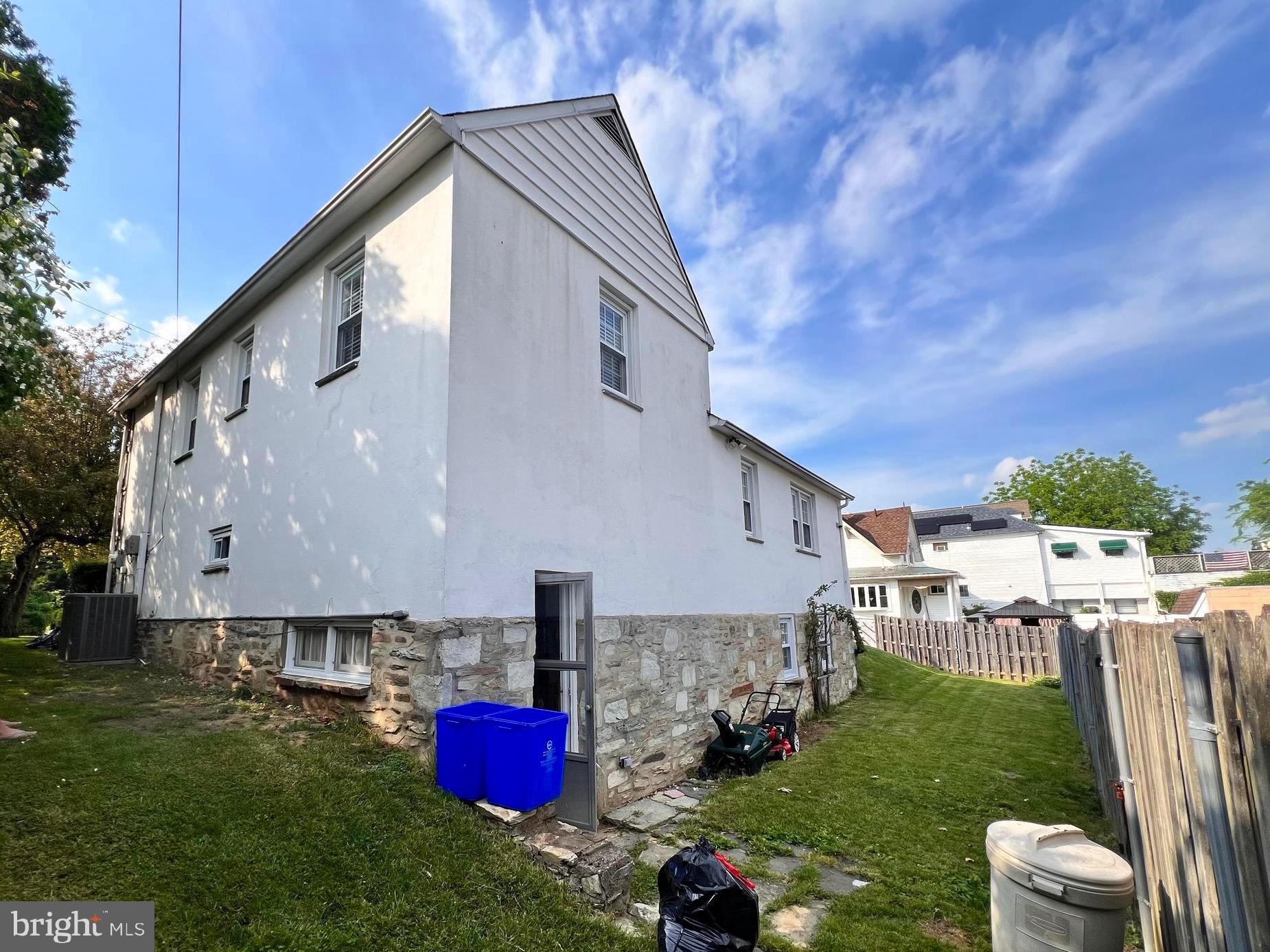 FOX CHASE - Residential