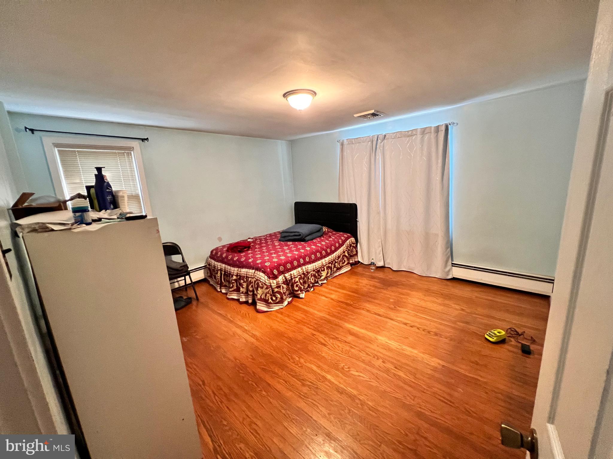 FOX CHASE - Residential