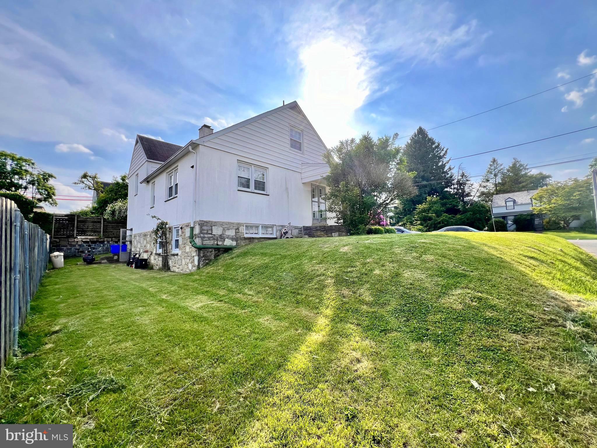 FOX CHASE - Residential