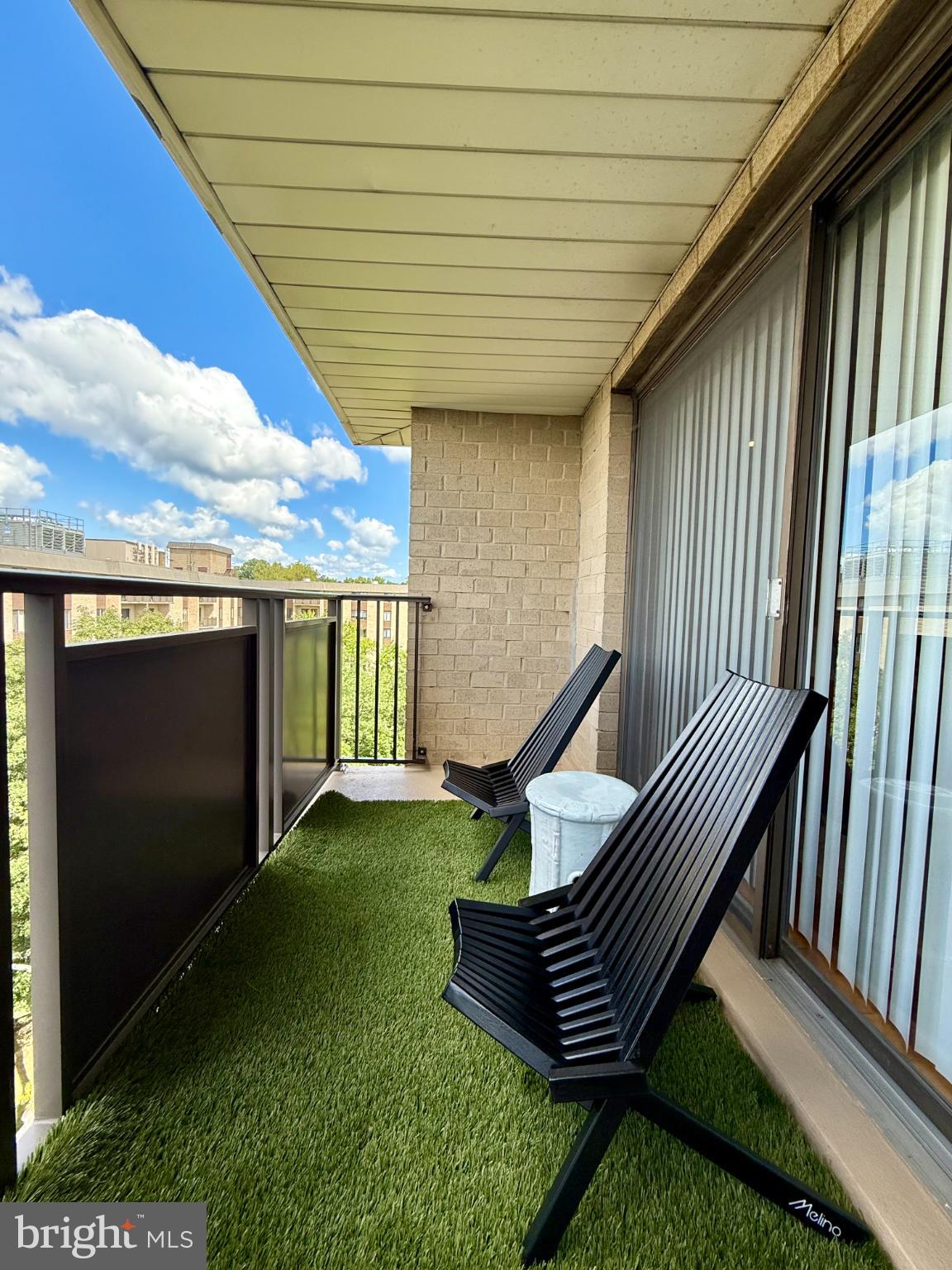 WOODLAKE TOWERS - Residential