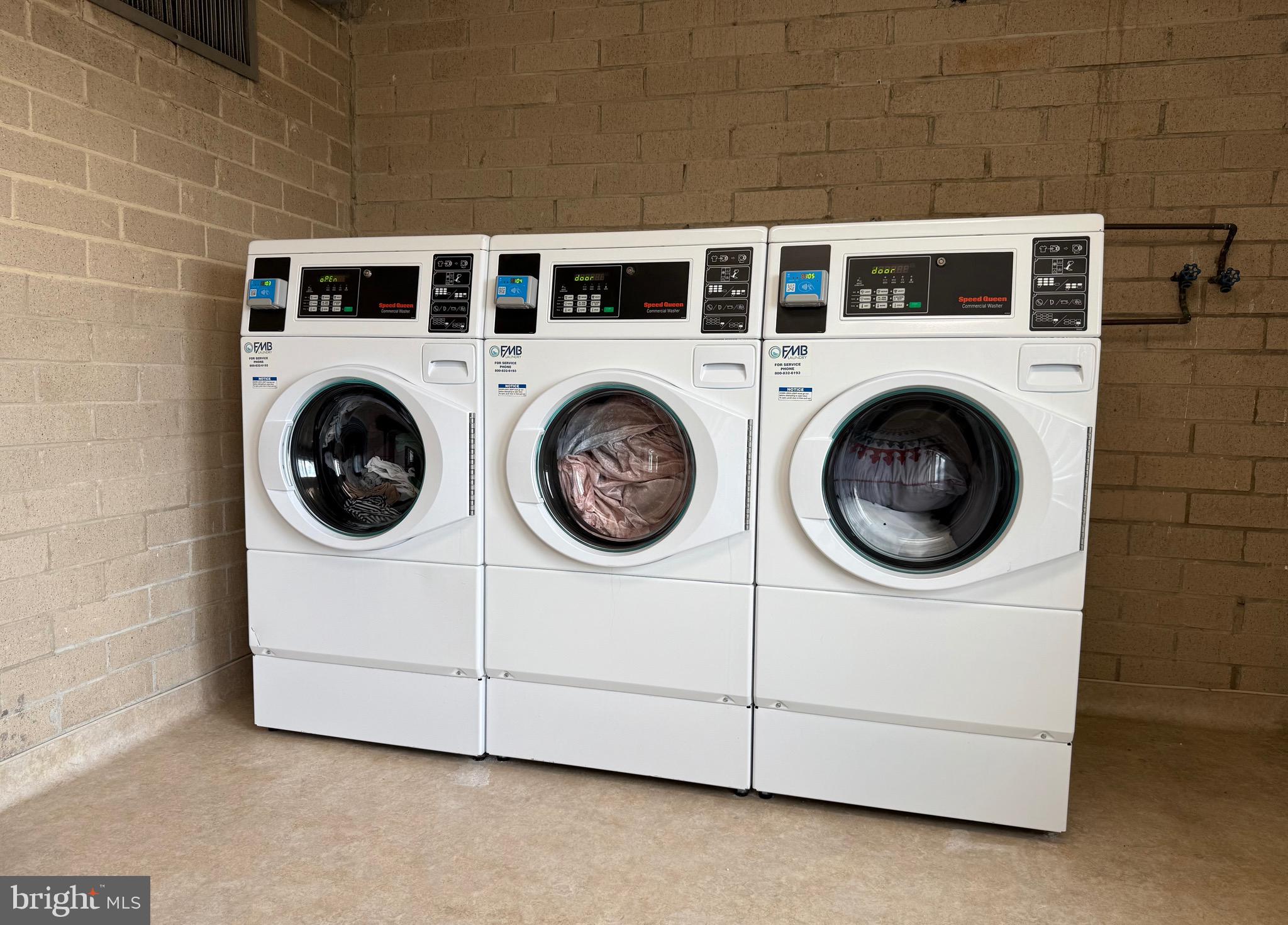 WOODLAKE TOWERS - Residential