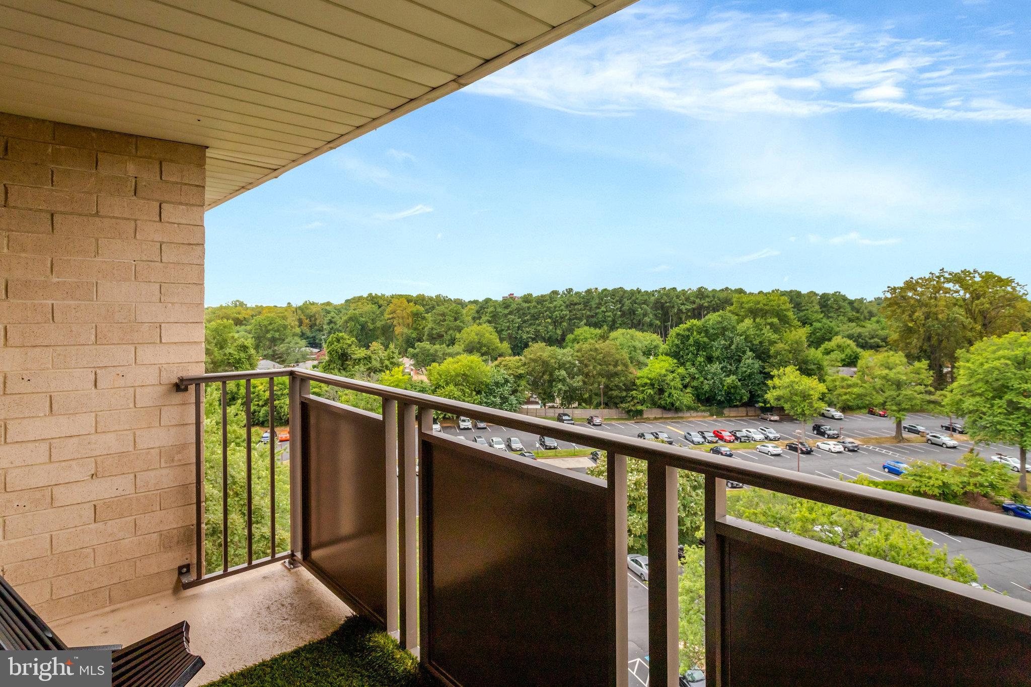 WOODLAKE TOWERS - Residential