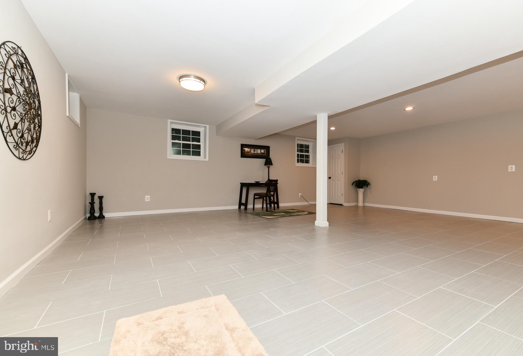 TANTALLON ON THE POTOMAC - Residential