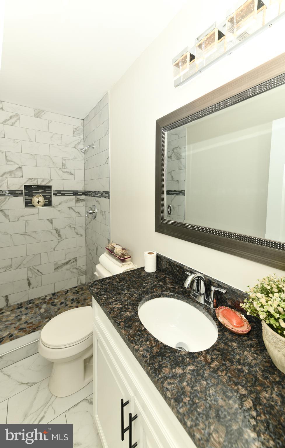 TANTALLON ON THE POTOMAC - Residential