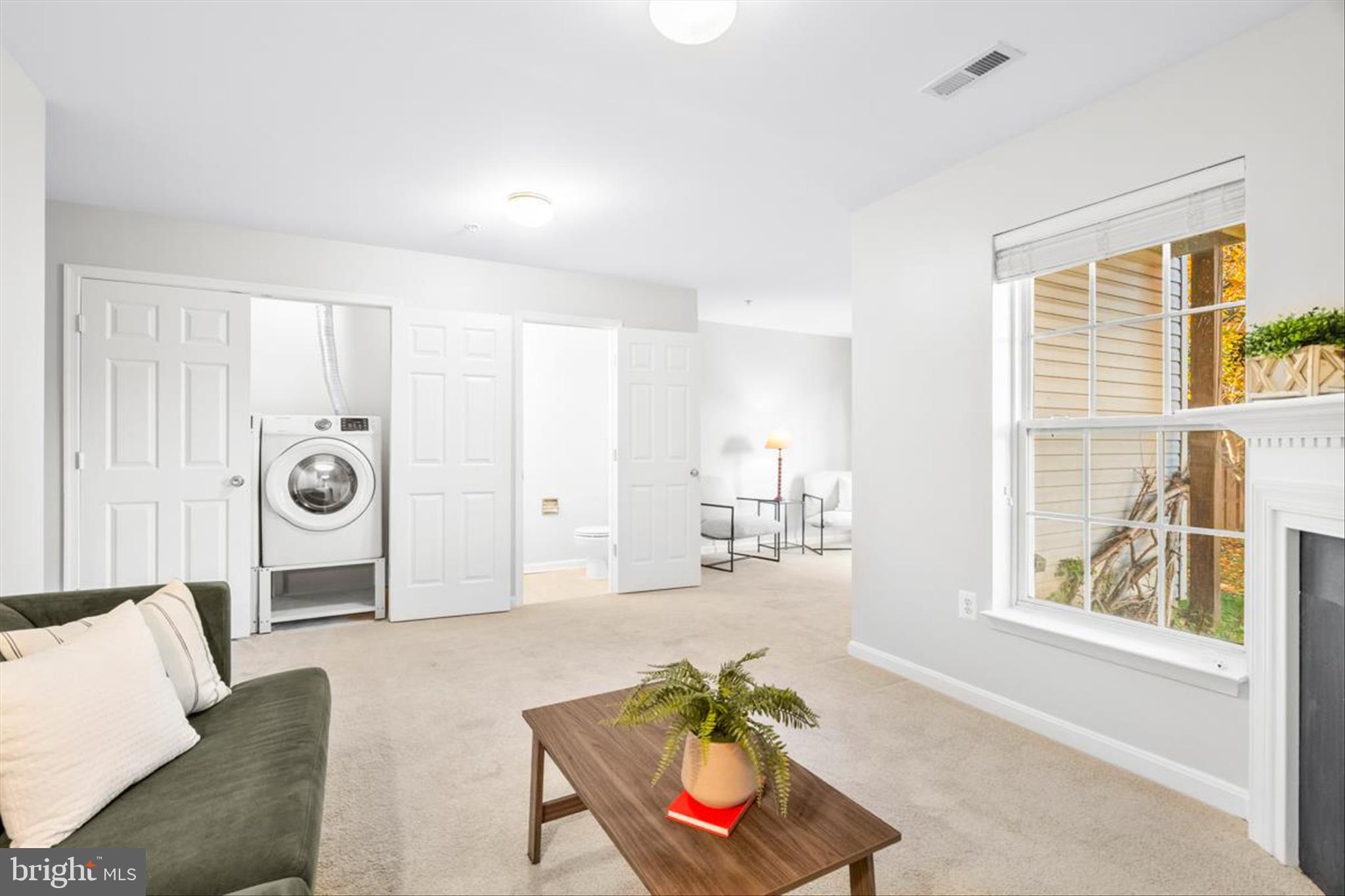 NORTH CROSSING - Residential