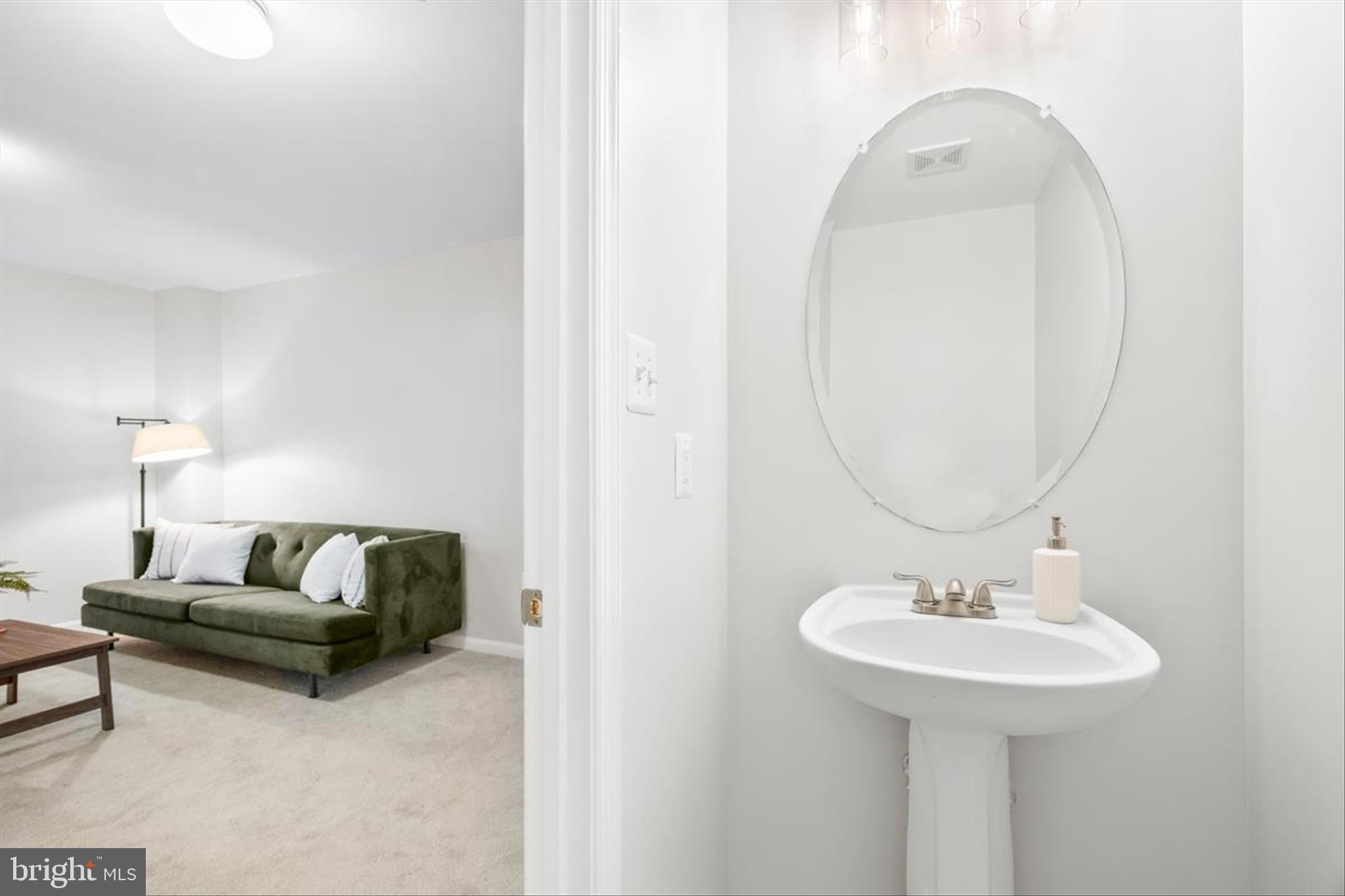 NORTH CROSSING - Residential