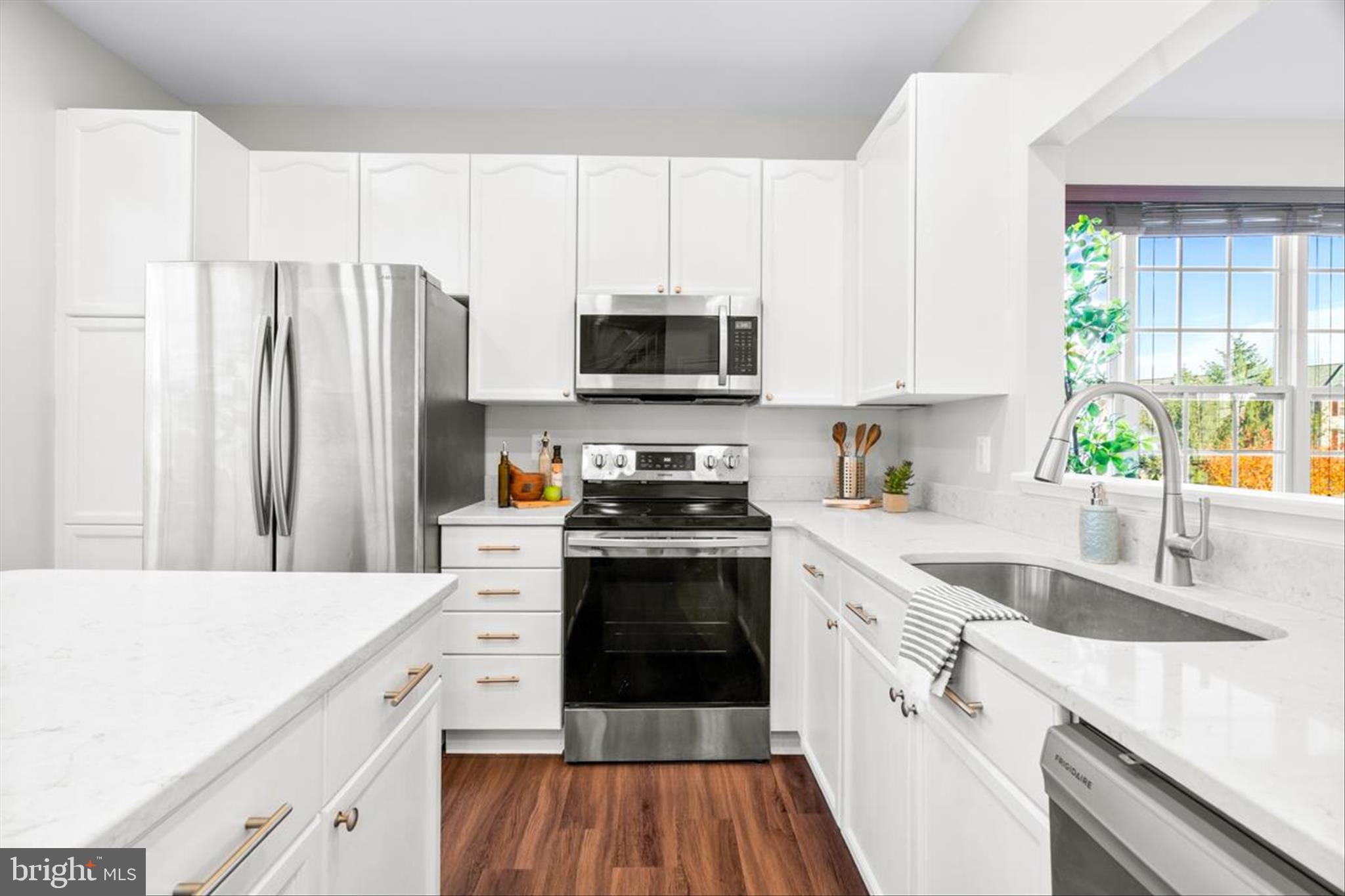 NORTH CROSSING - Residential