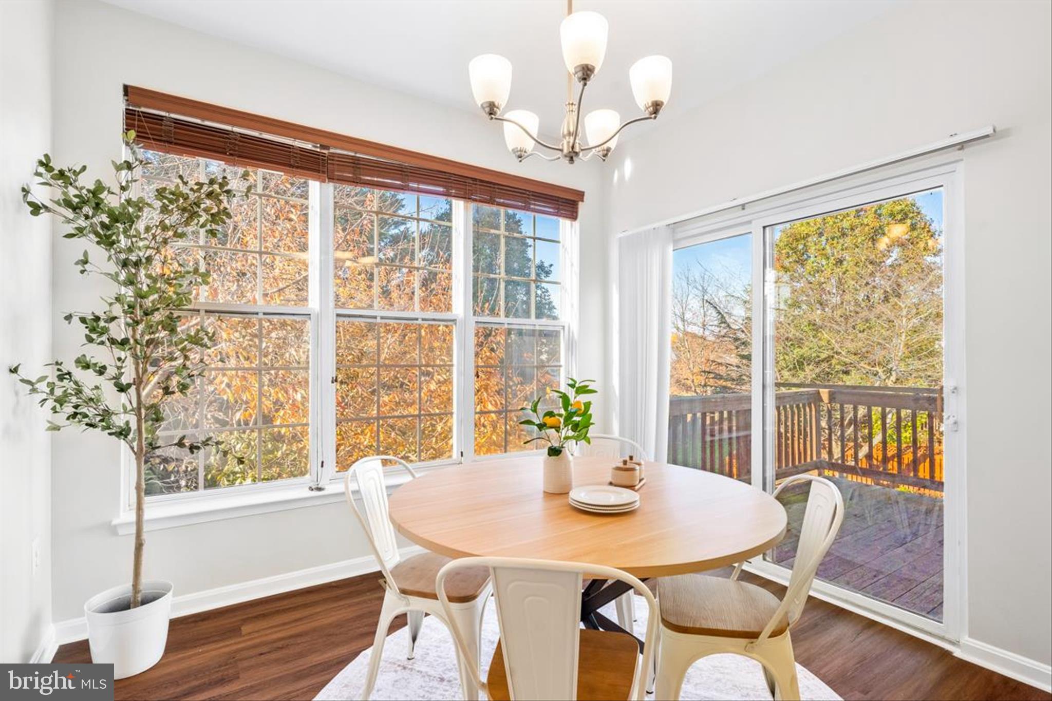 NORTH CROSSING - Residential