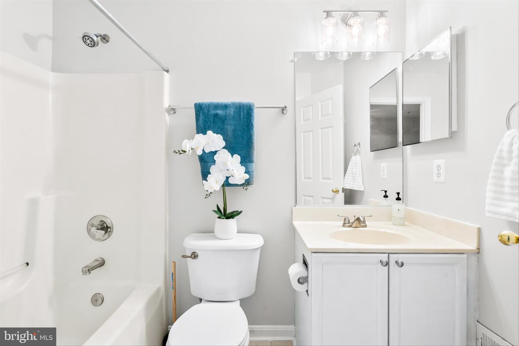 NORTH CROSSING - Residential