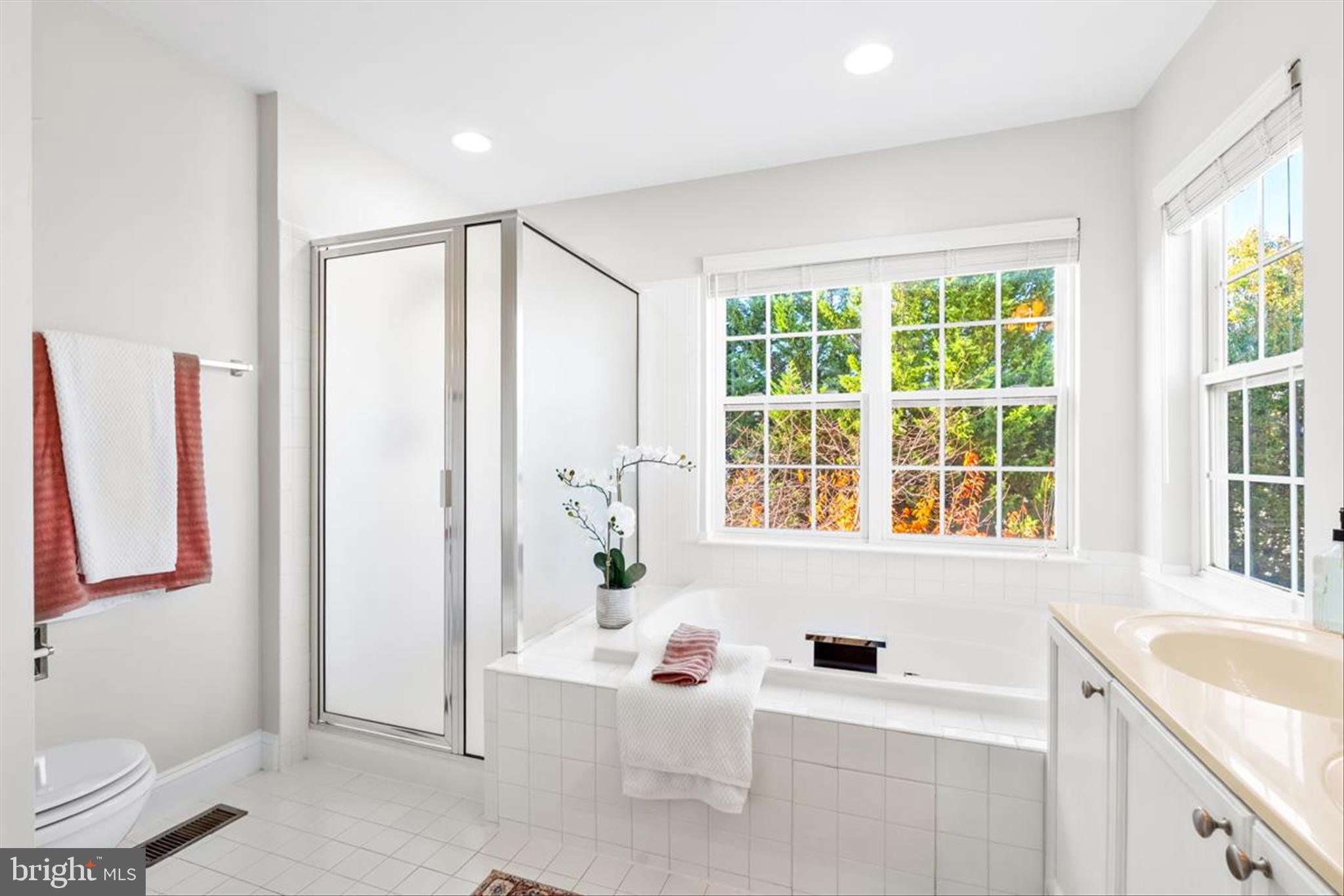 NORTH CROSSING - Residential