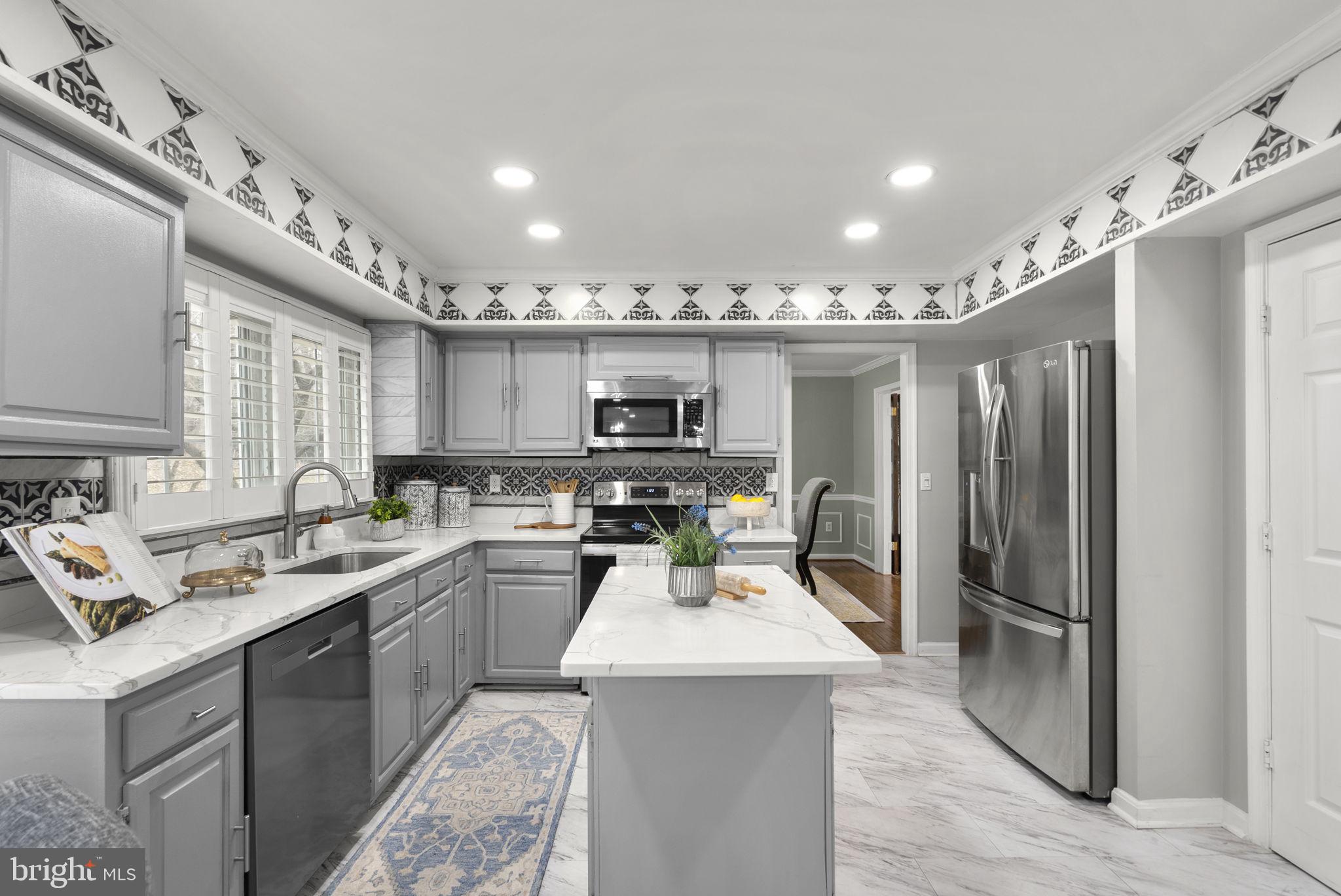 LONGMEAD - Residential