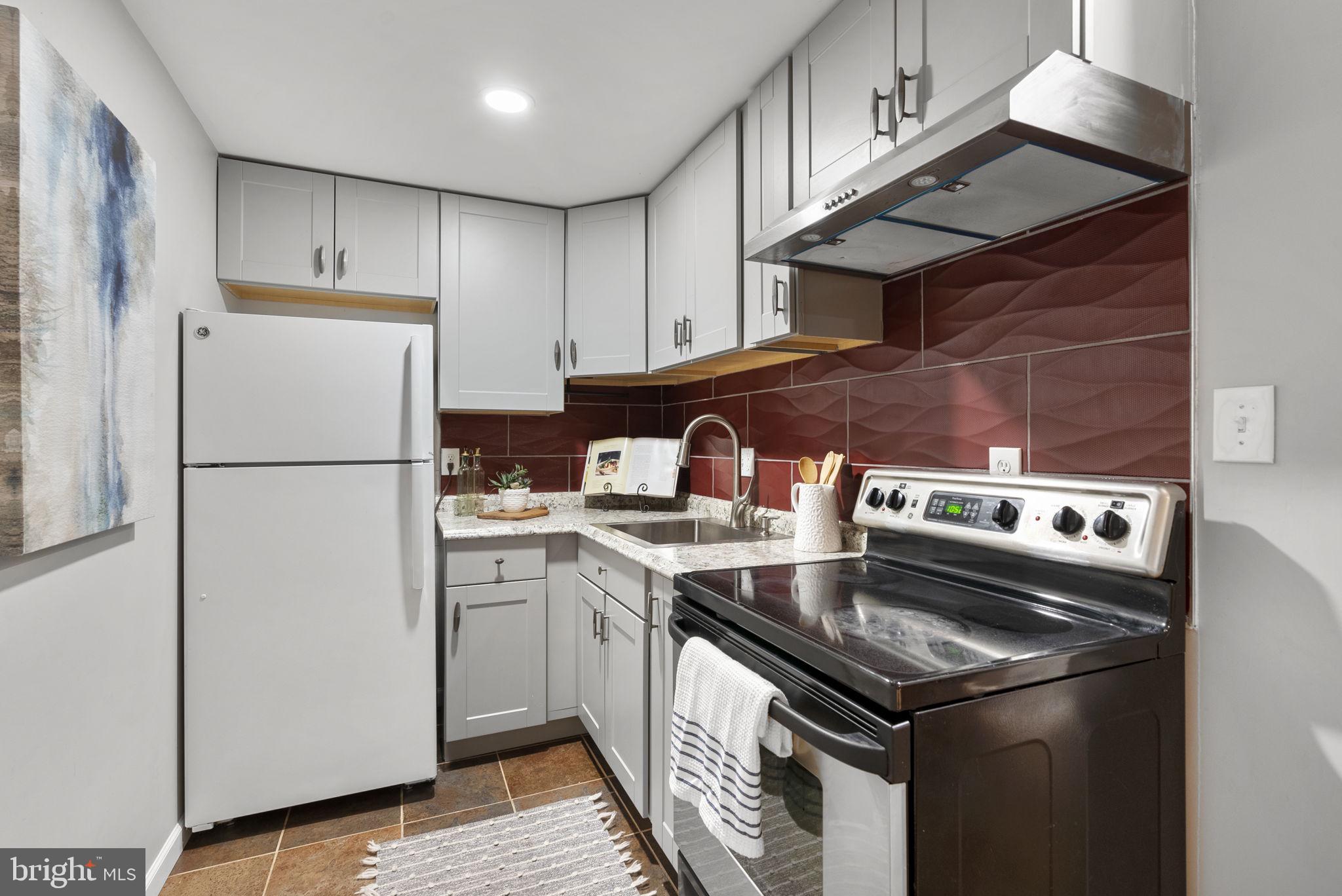 LONGMEAD - Residential