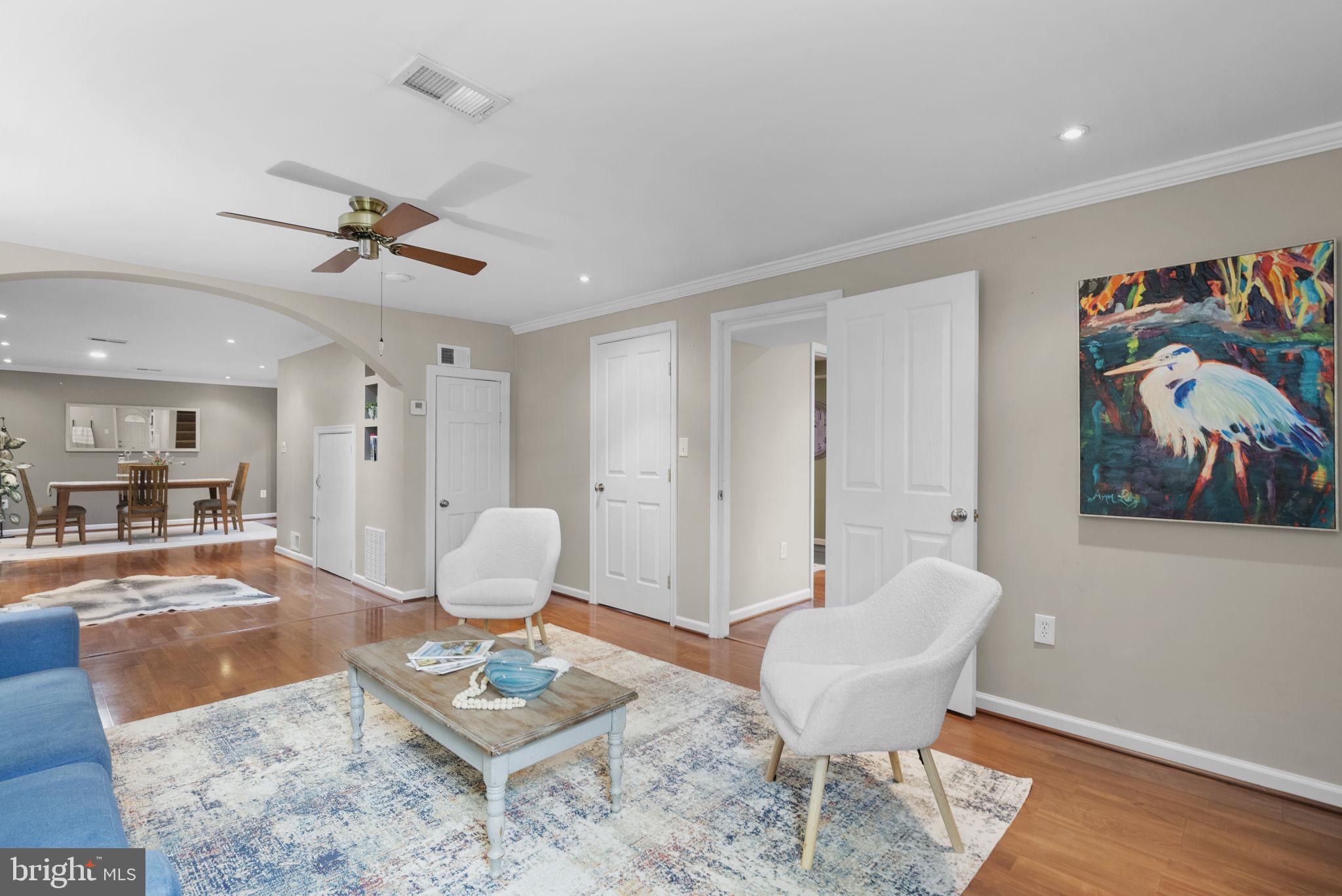 LONGMEAD - Residential
