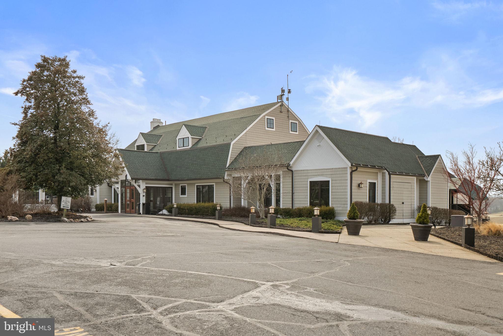 LONGMEAD - Residential