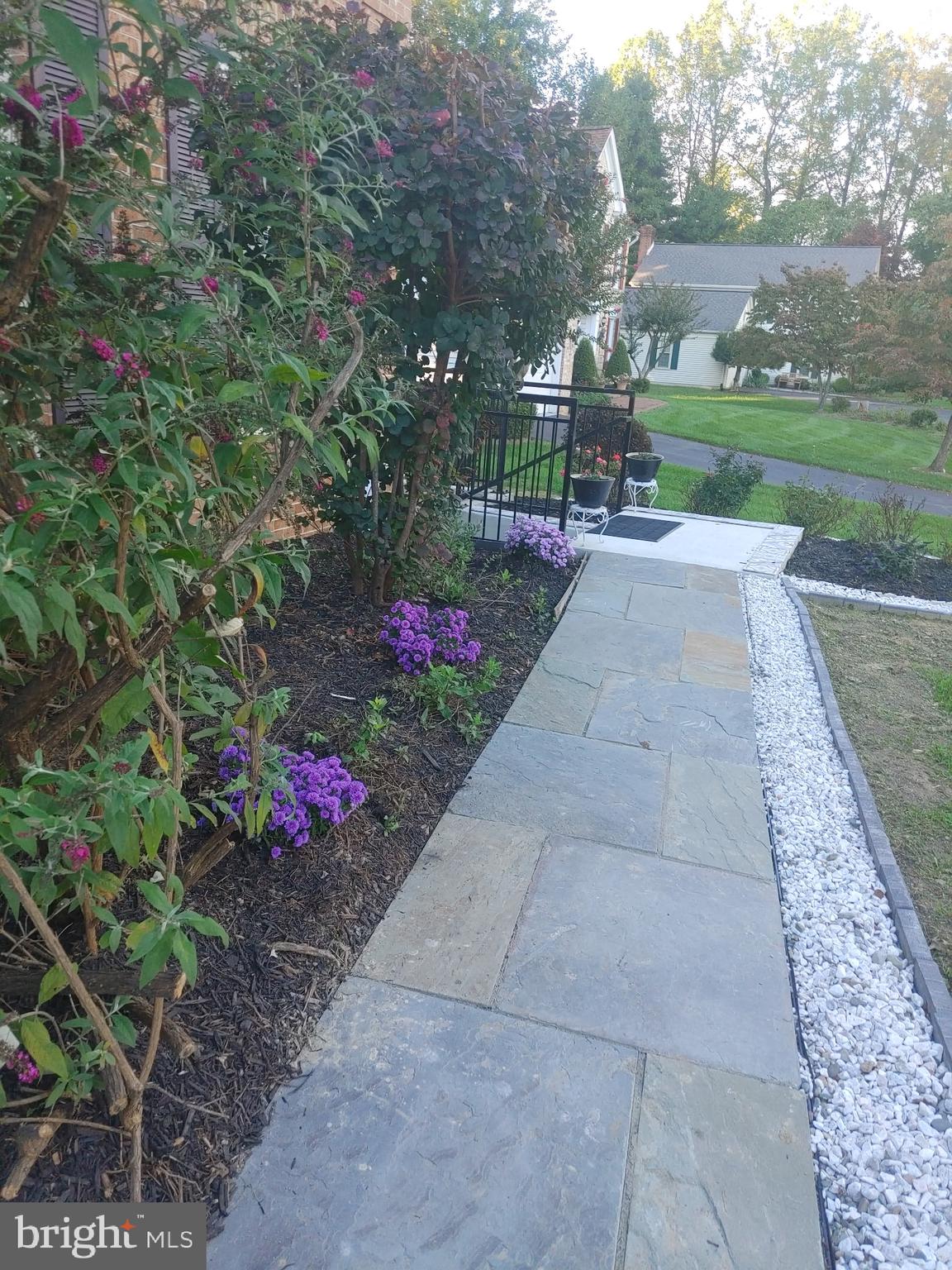 LONGMEAD - Residential