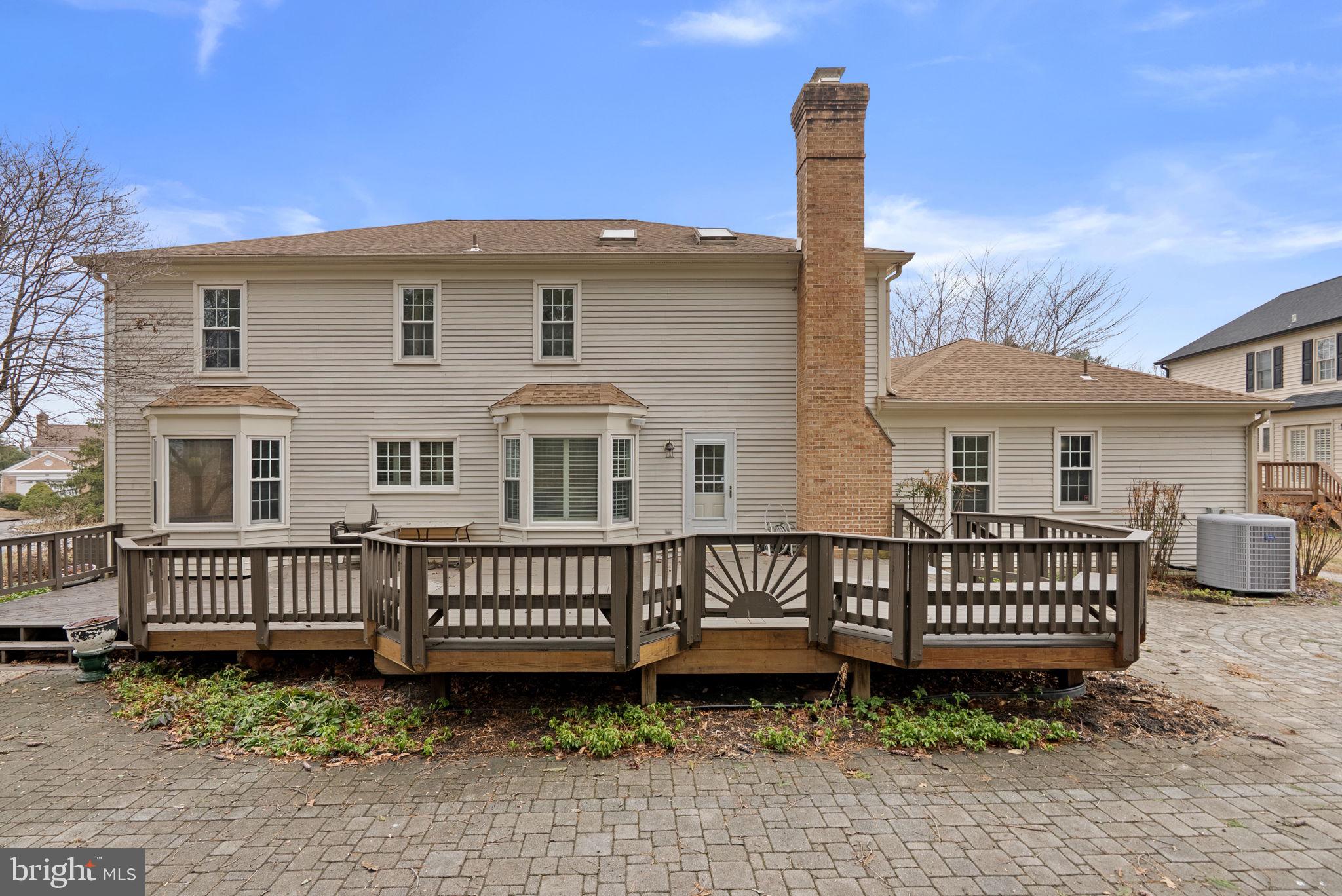LONGMEAD - Residential