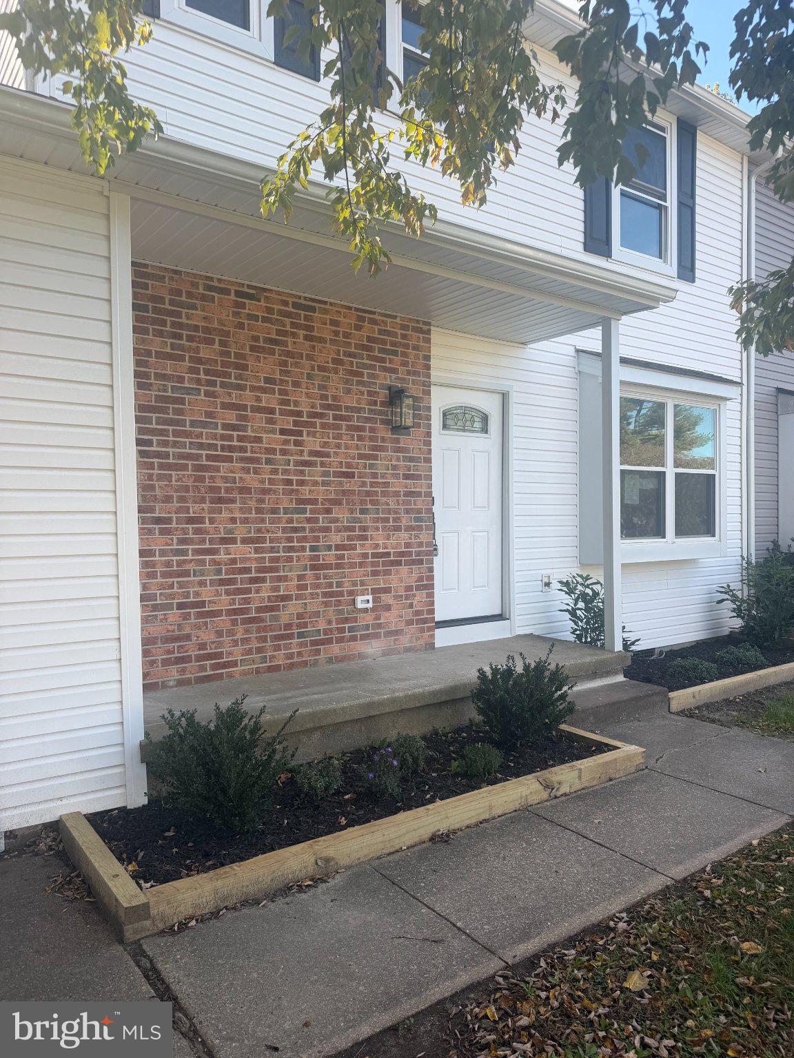 39 BRAMBLING LANE