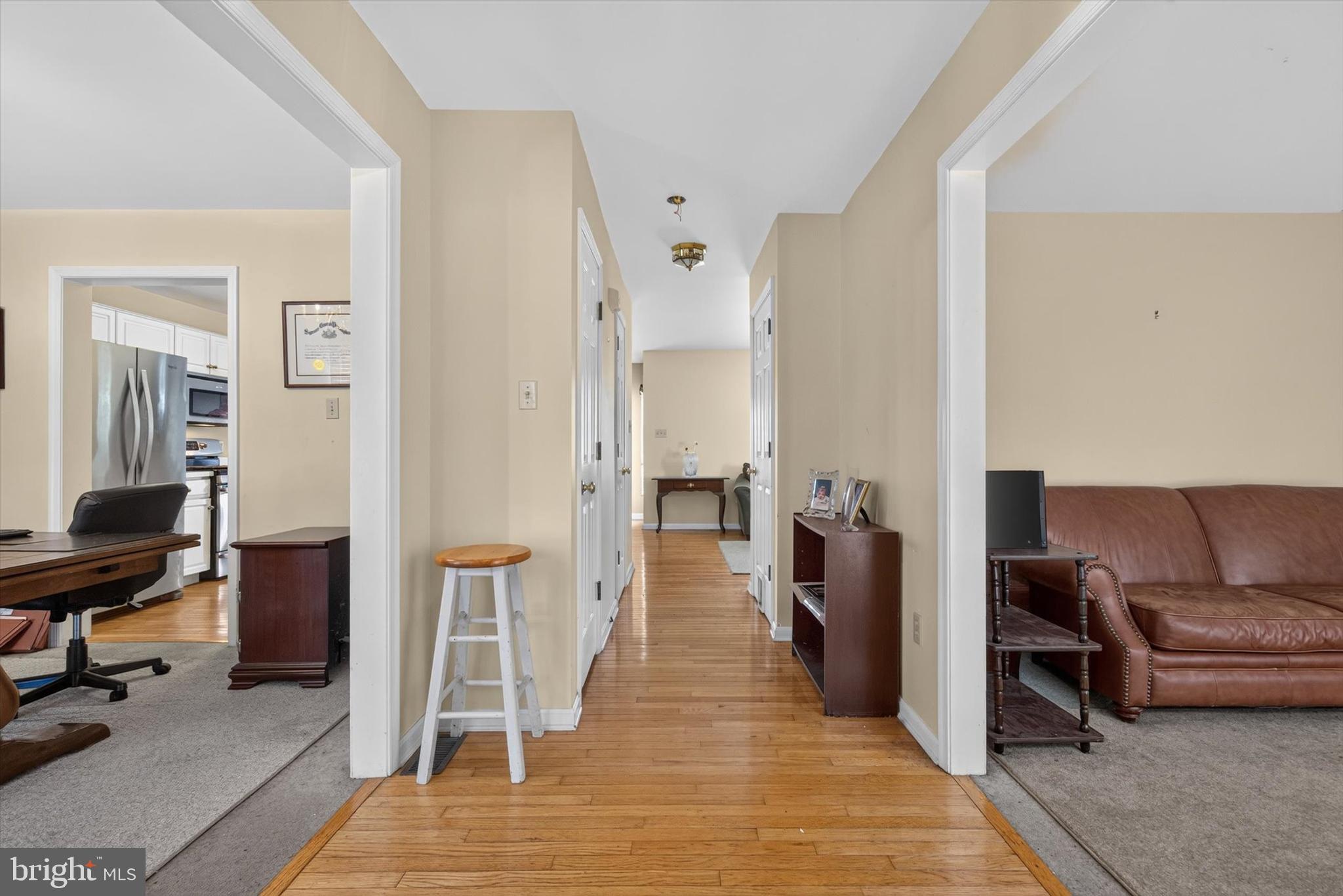 212 FOX GROVE PLACE