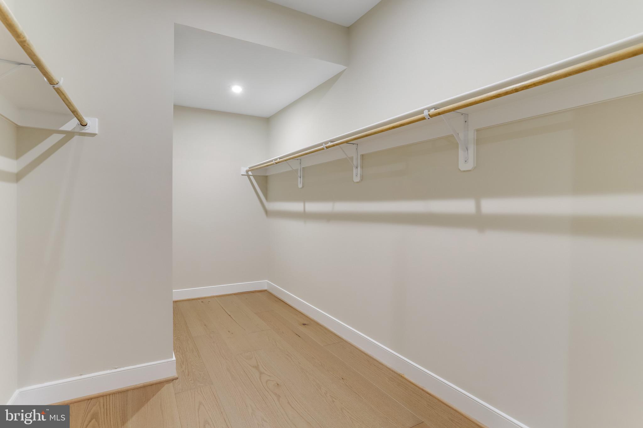 WAKEFIELD FOREST - Residential