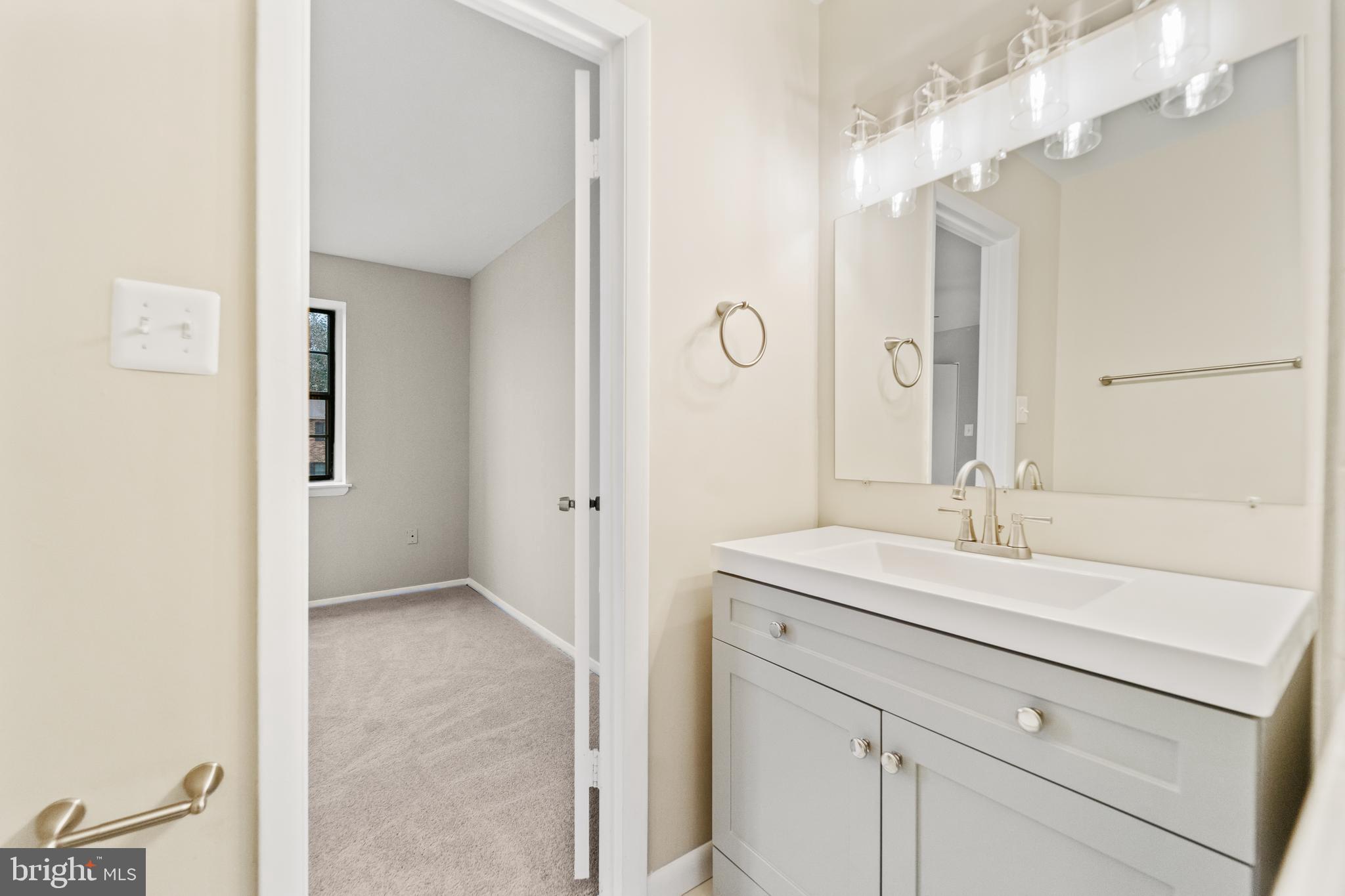 BROADFIELD AT WILTON FARM - Residential