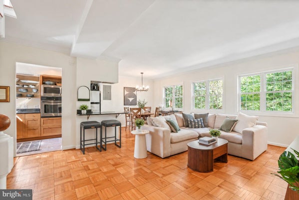 1919 N QUAKER LN, ALEXANDRIA, VA 22302 - Image c93da6a016e2c46a711920e565da95ca/907793592