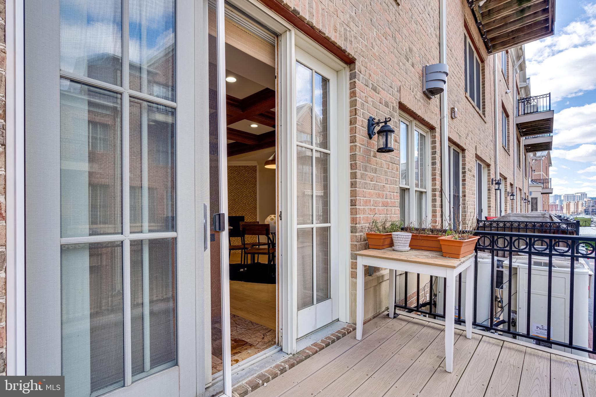 MOORINGS - Residential