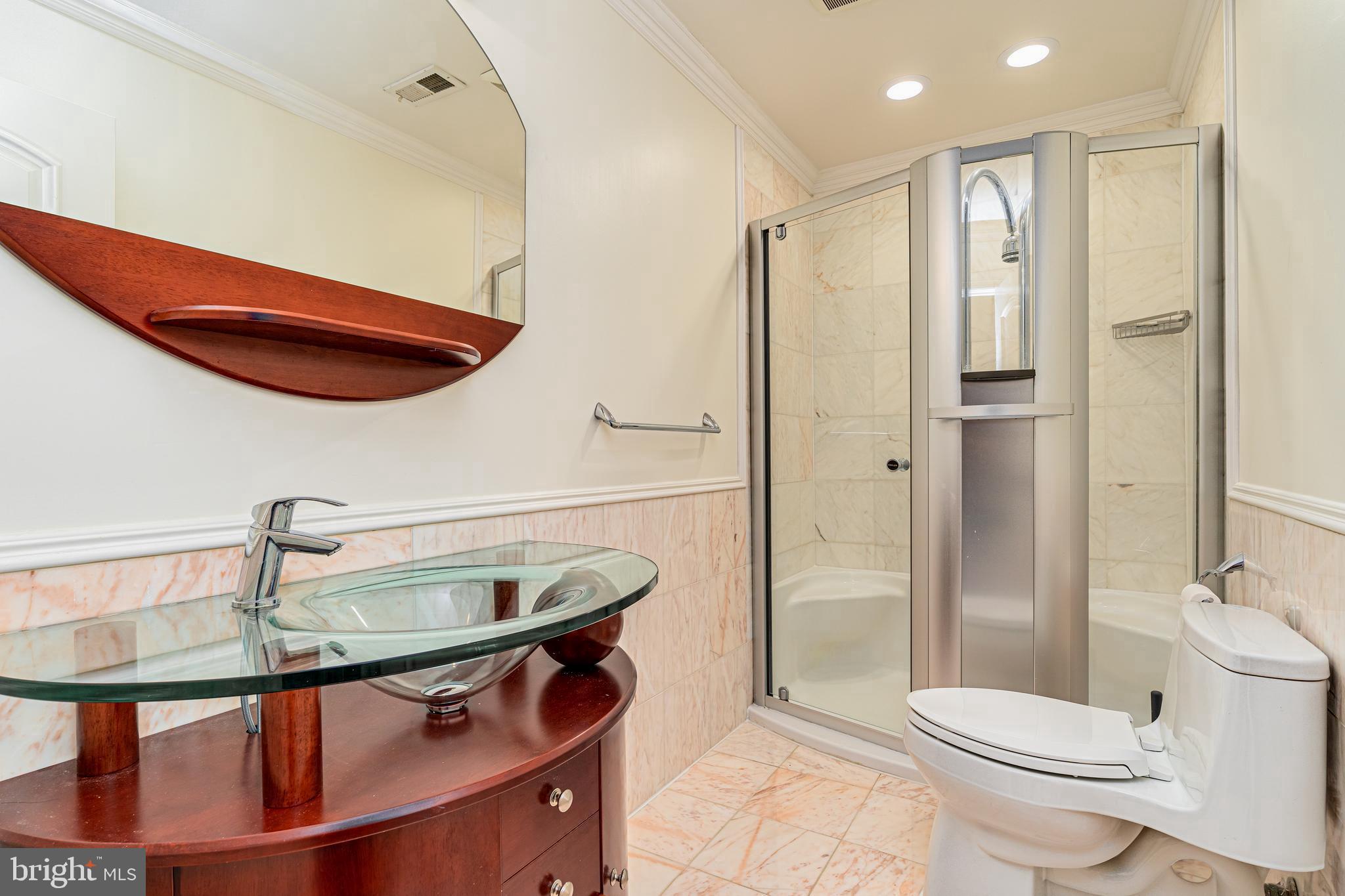 MOORINGS - Residential