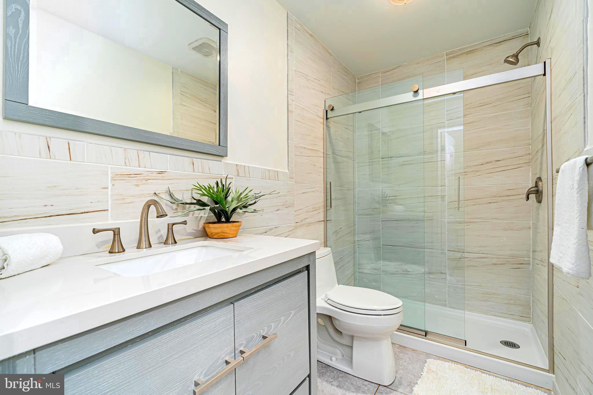 MOORINGS - Residential