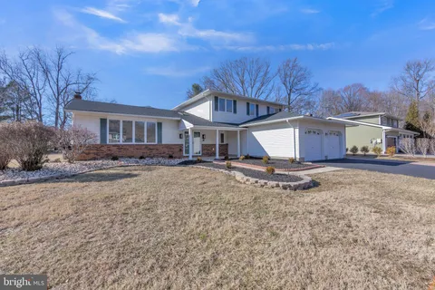 100 Peter Rafferty Dr, Hamilton, NJ MLS: NJME2057912