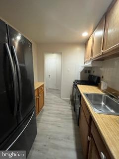 HOLLY HILL CONDOMINIUMS - Residential Lease