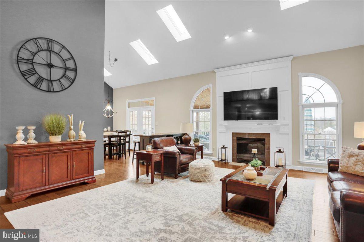 EXETER GOLF CLUB E - Residential