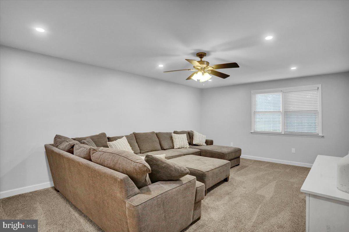 EXETER GOLF CLUB E - Residential