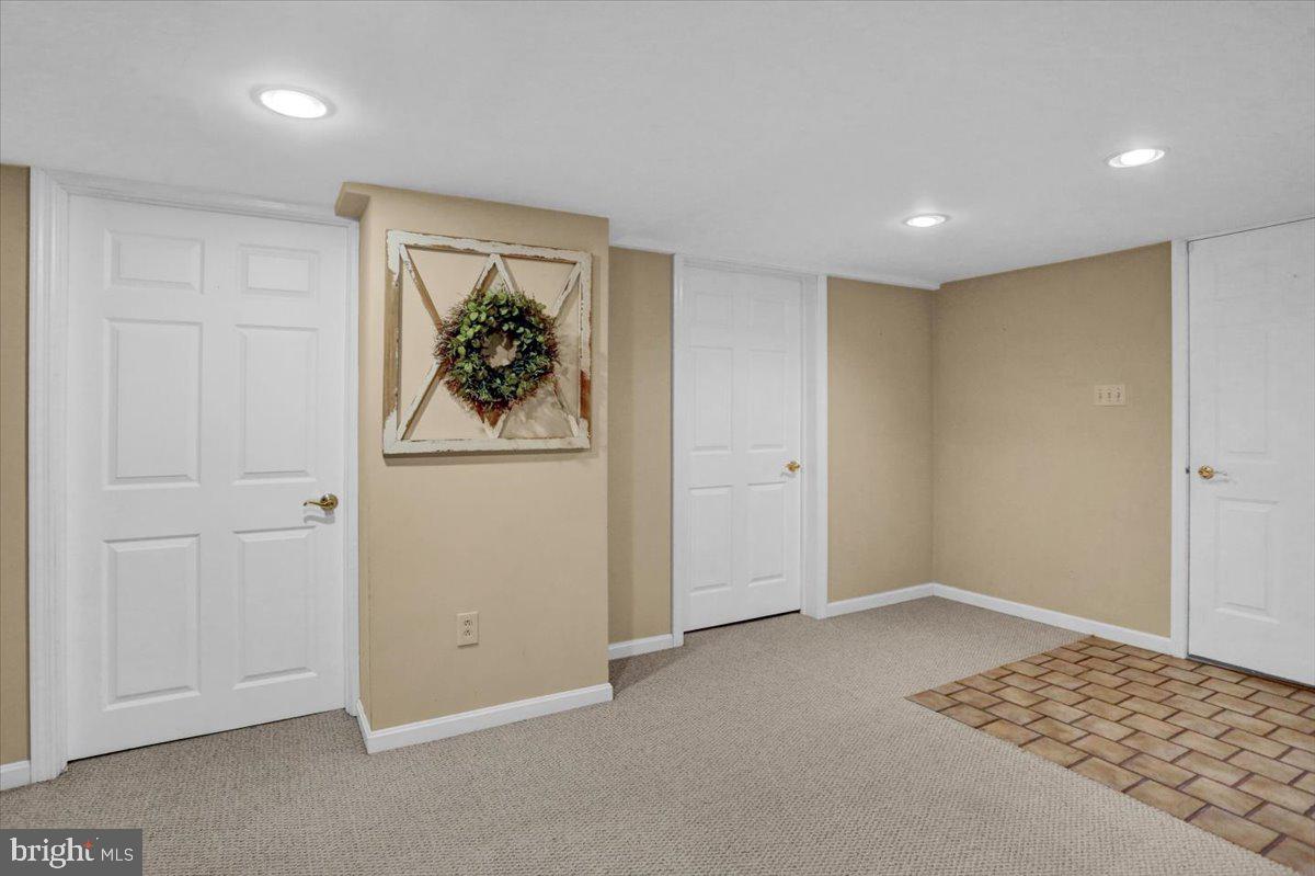 EXETER GOLF CLUB E - Residential