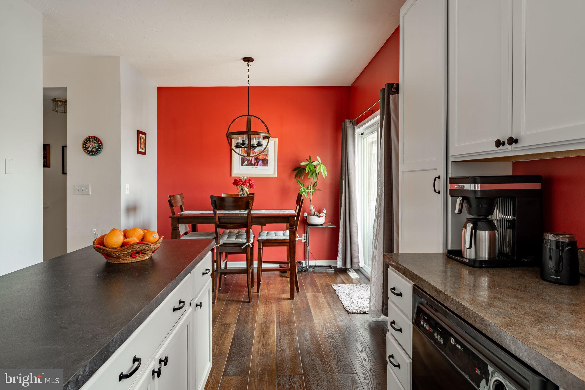 JACKSON HEIGHTS - Residential