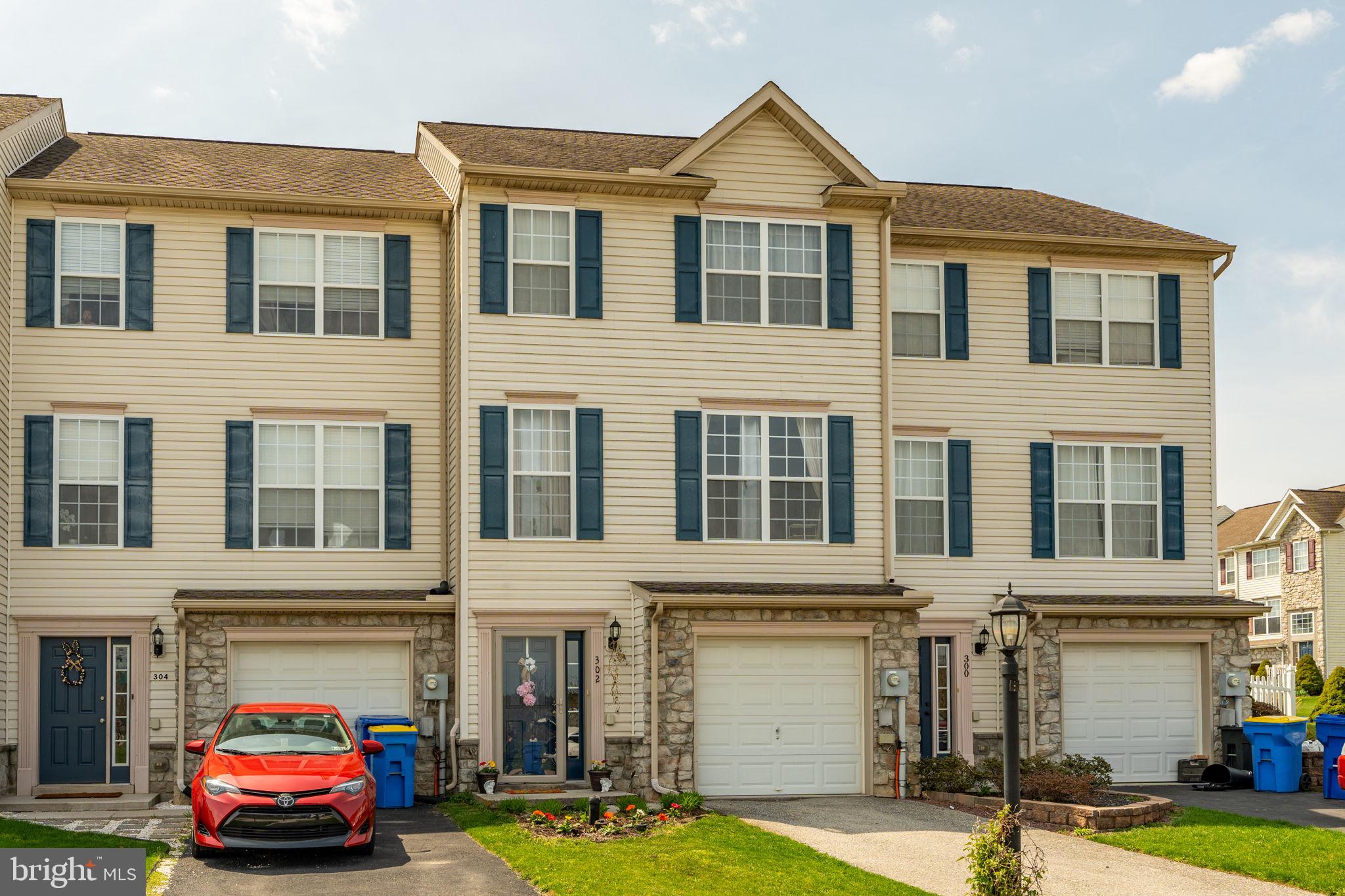 JACKSON HEIGHTS - Residential