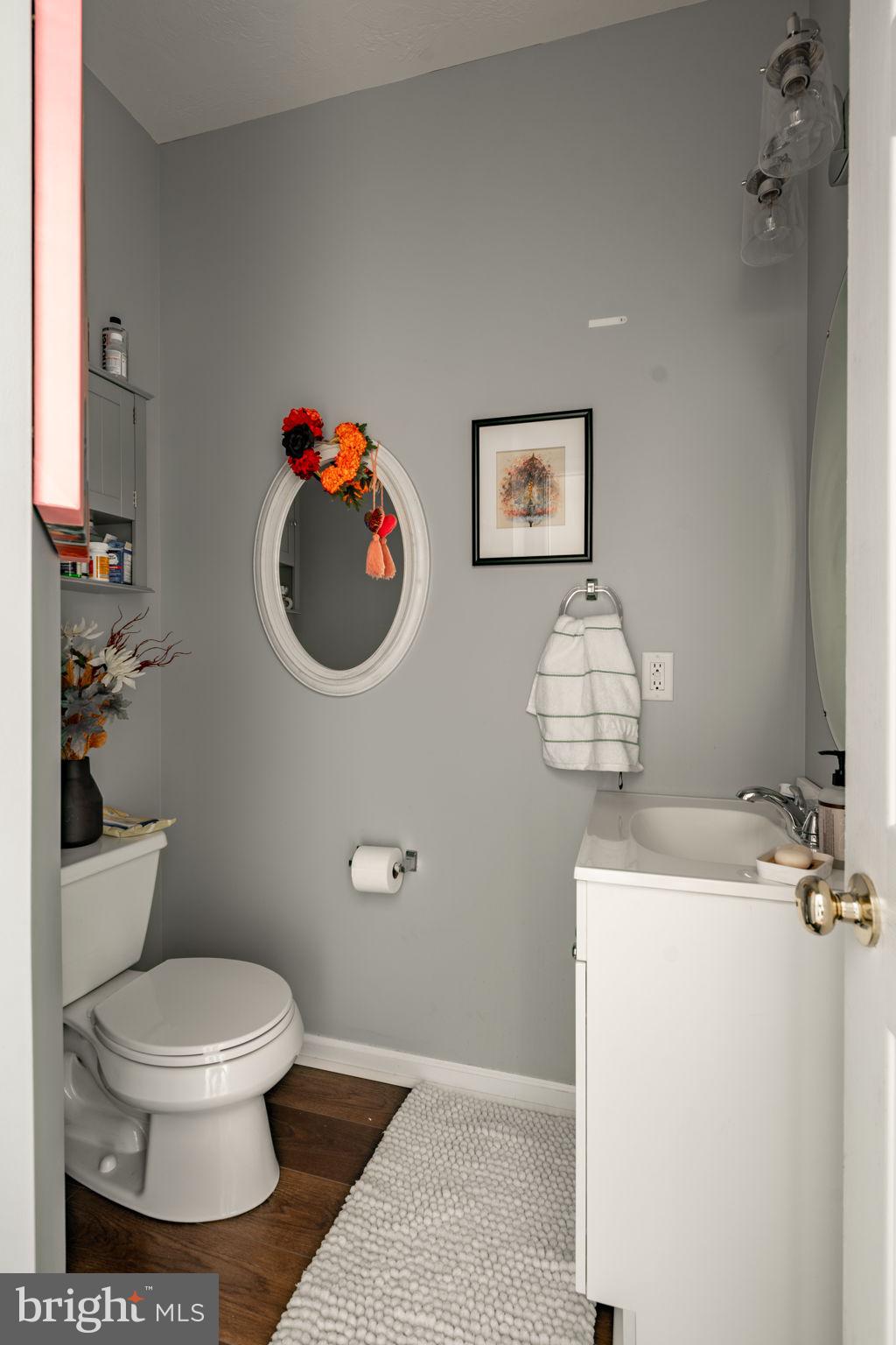 JACKSON HEIGHTS - Residential