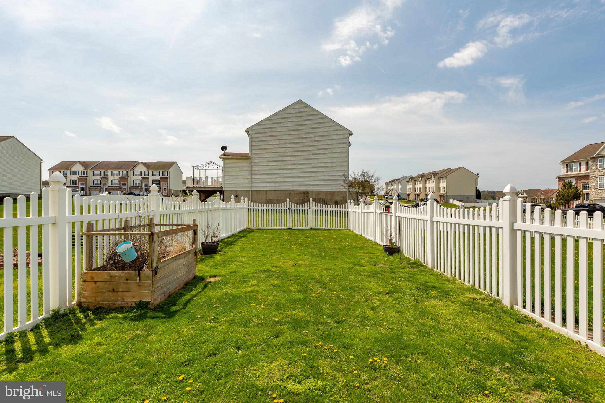 JACKSON HEIGHTS - Residential
