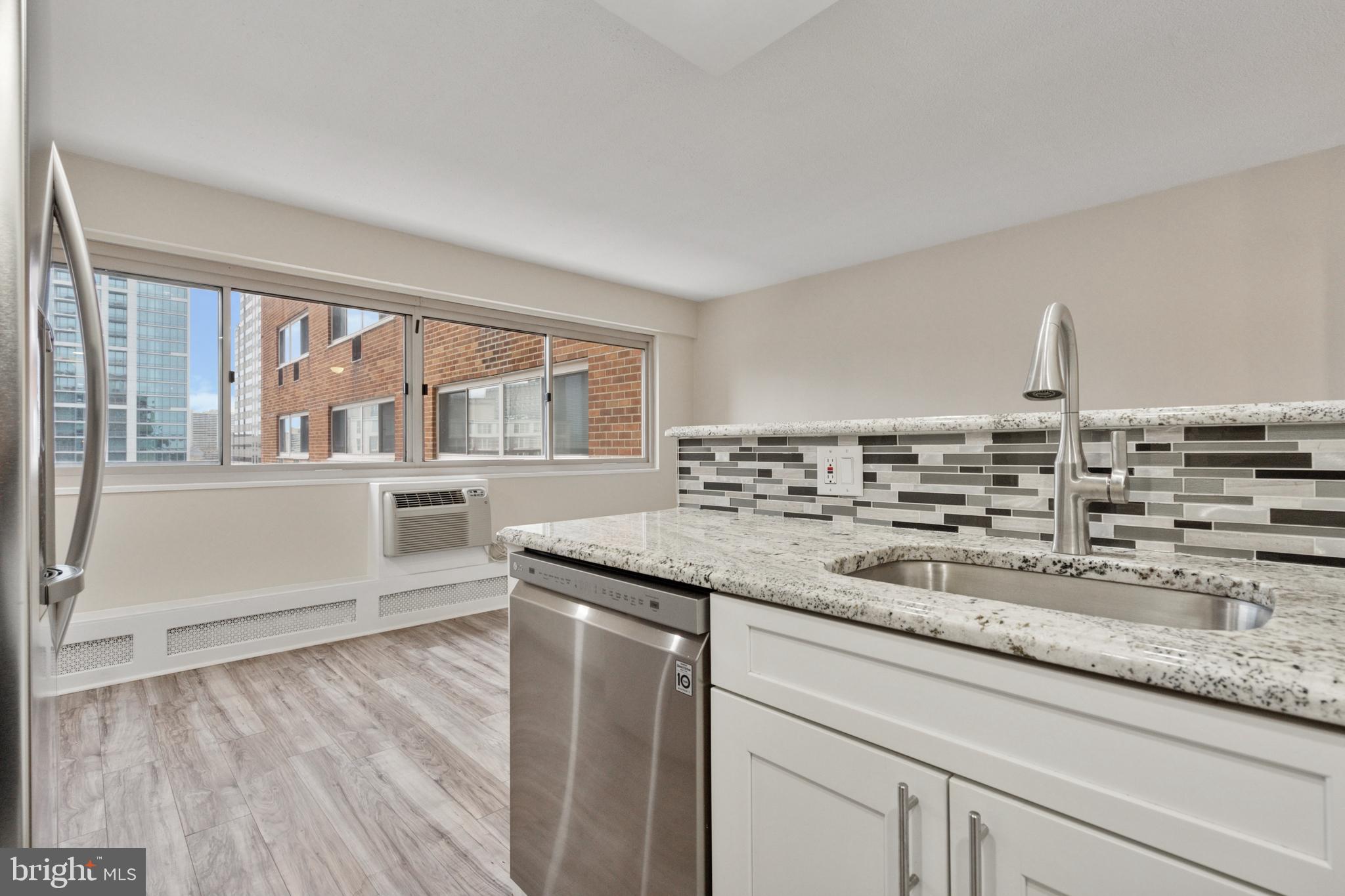 RITTENHOUSE SQUARE - Residential Lease