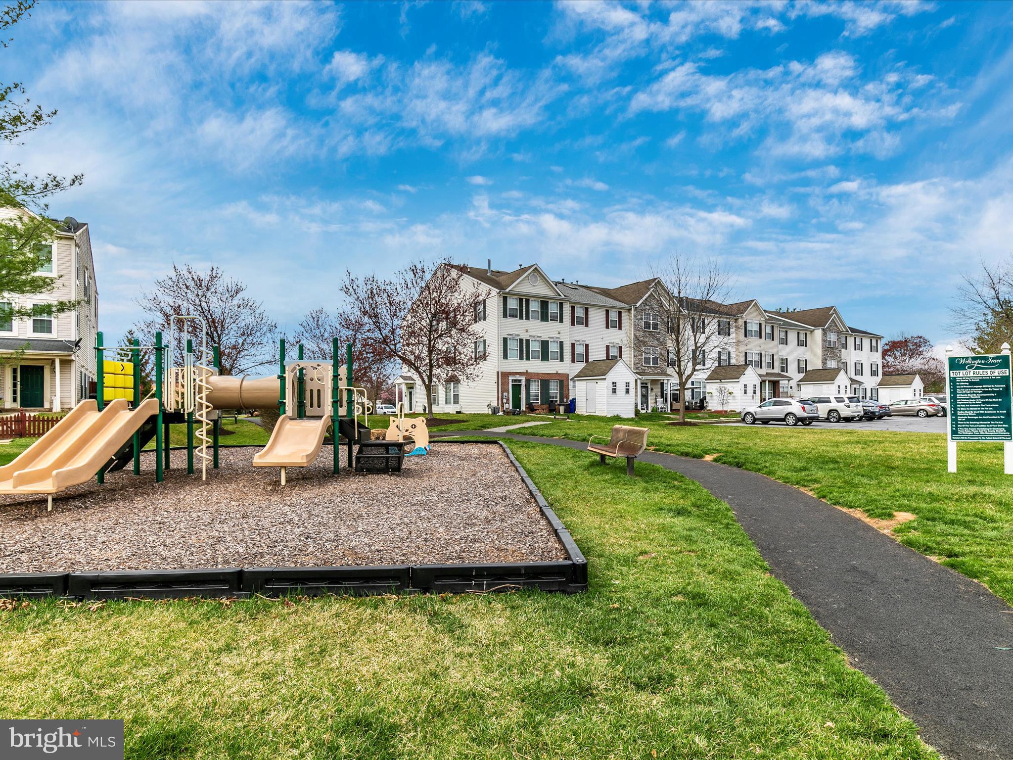 WELLINGTON TRACE - Residential