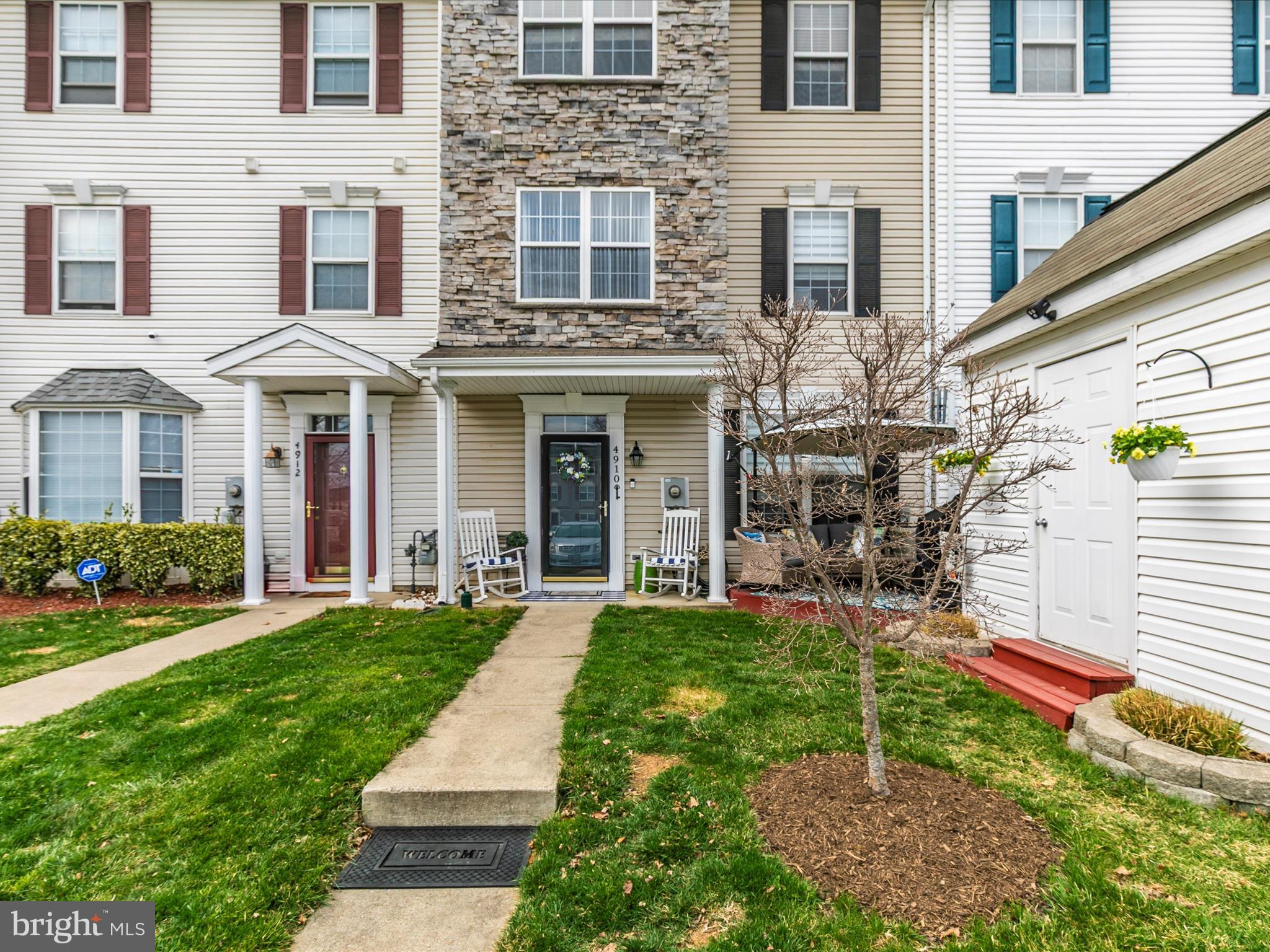 WELLINGTON TRACE - Residential