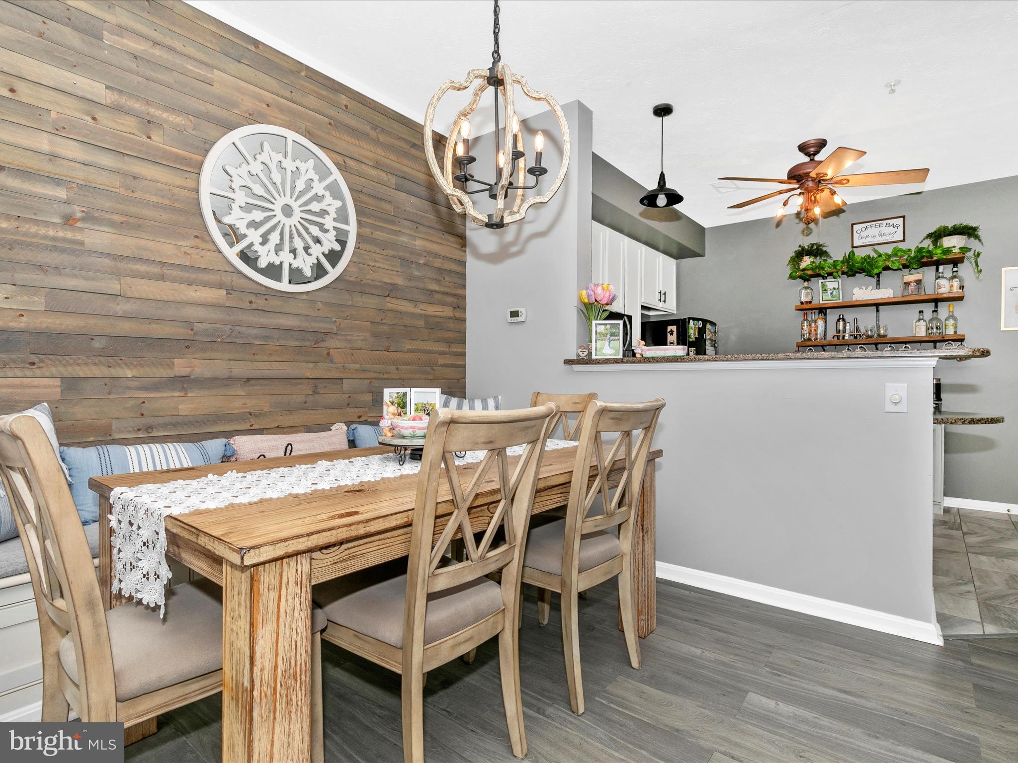 WELLINGTON TRACE - Residential