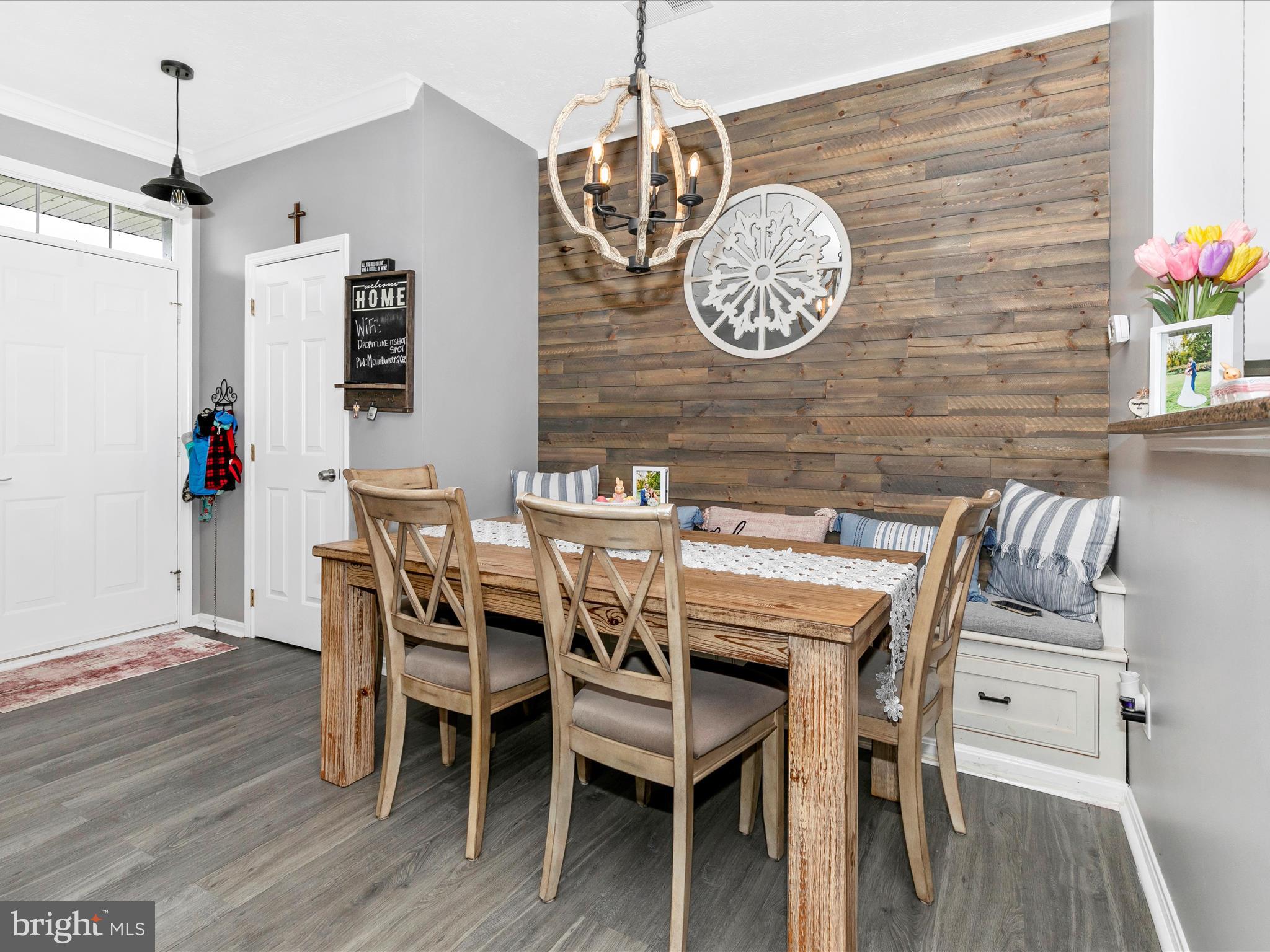 WELLINGTON TRACE - Residential