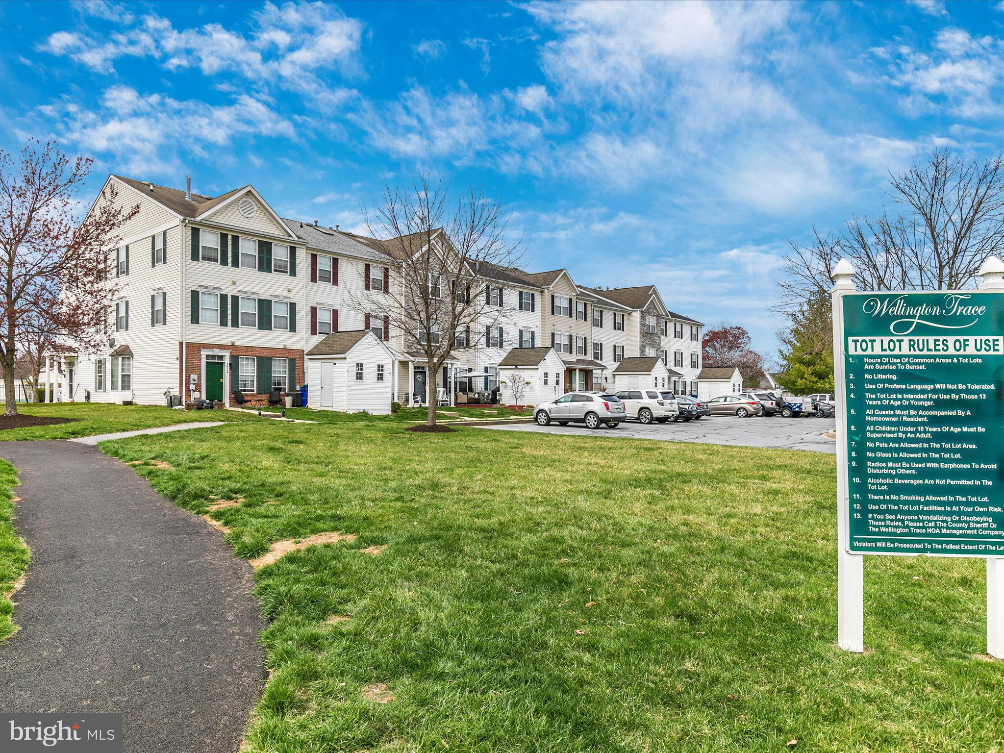 WELLINGTON TRACE - Residential